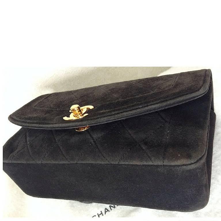 chanel black purse gold chain
