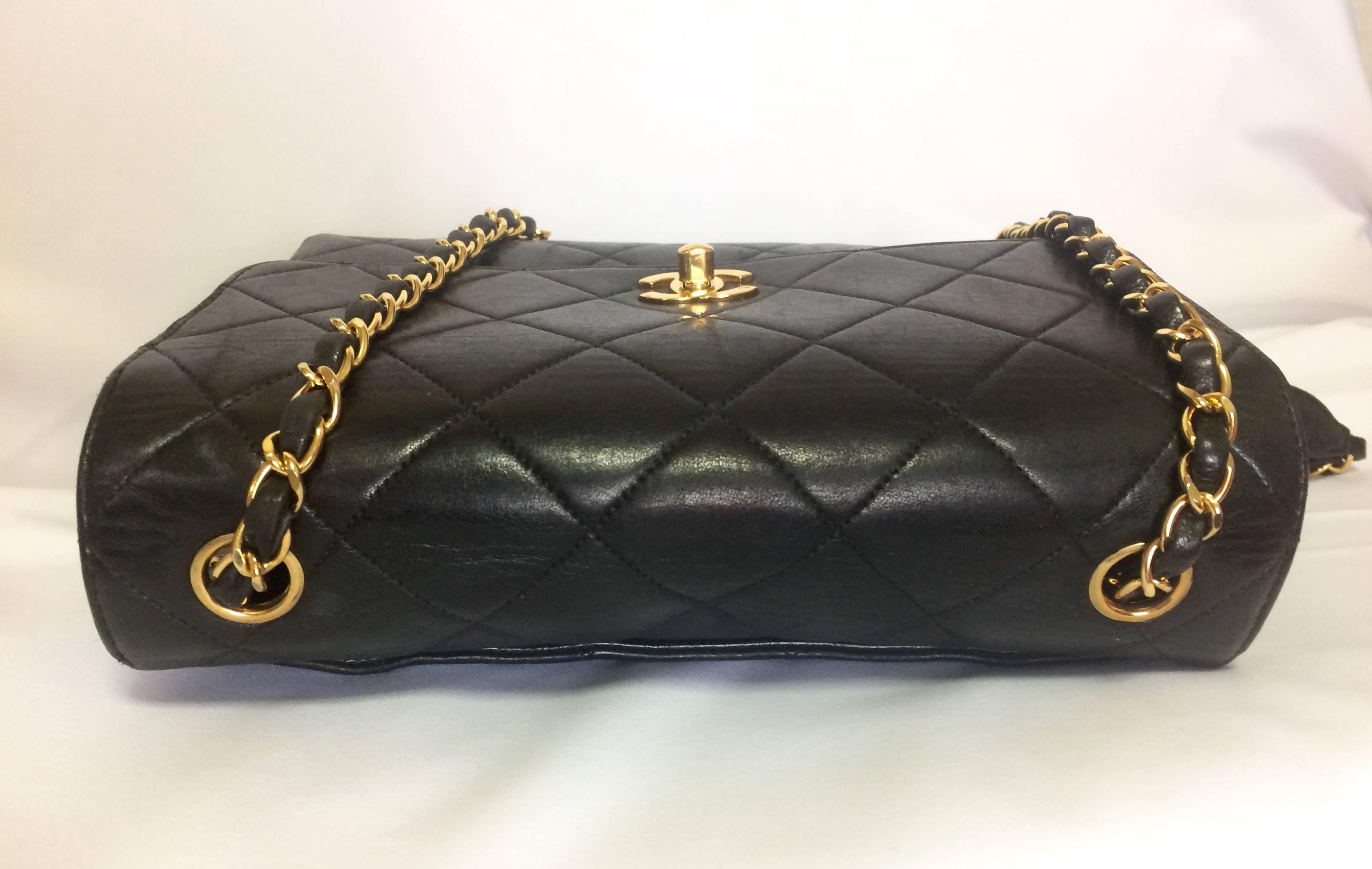 chanel black shoulder bag