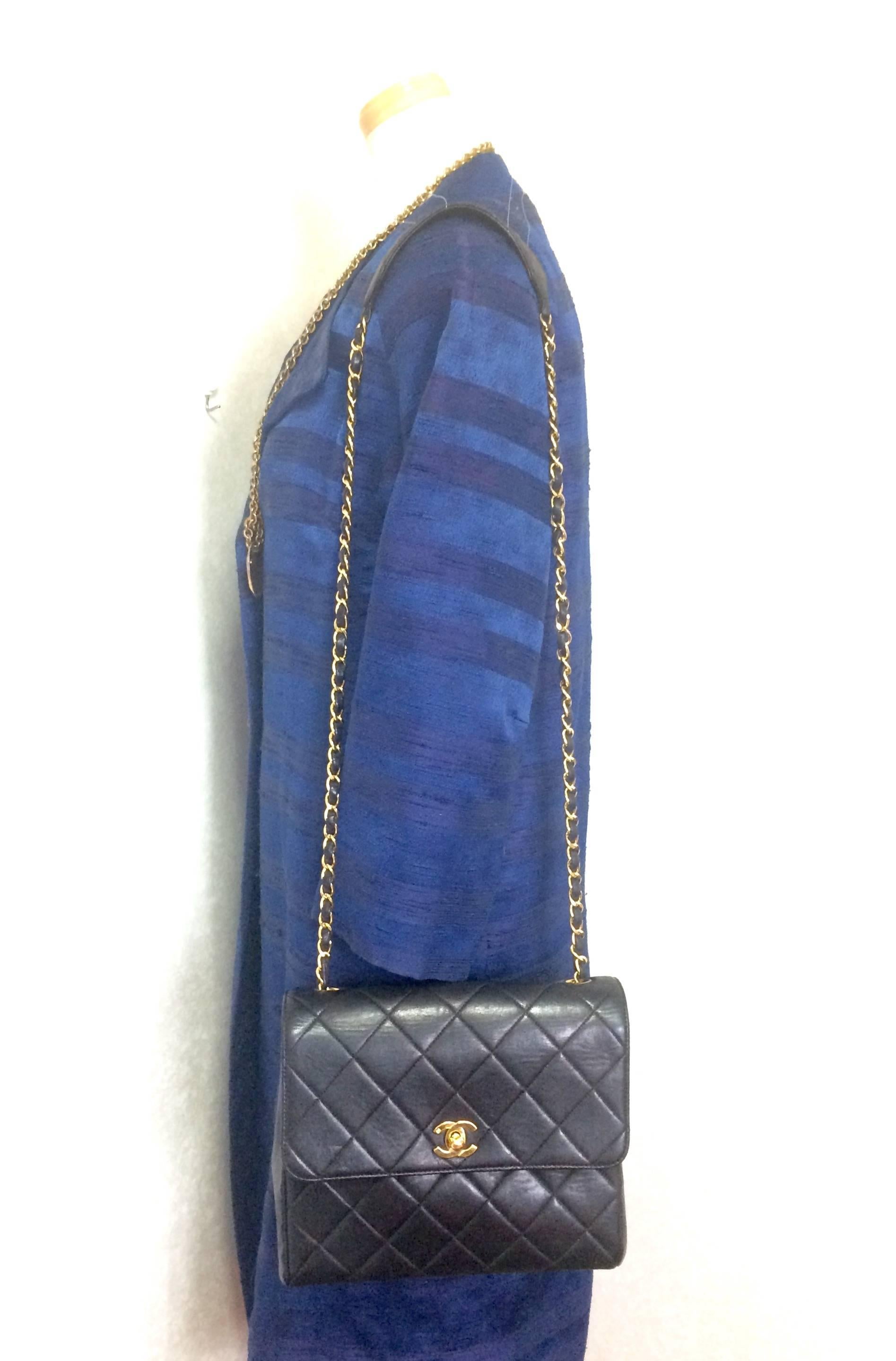 Vintage CHANEL black lamb leather 2.55 classic square shape shoulder bag with cc 3