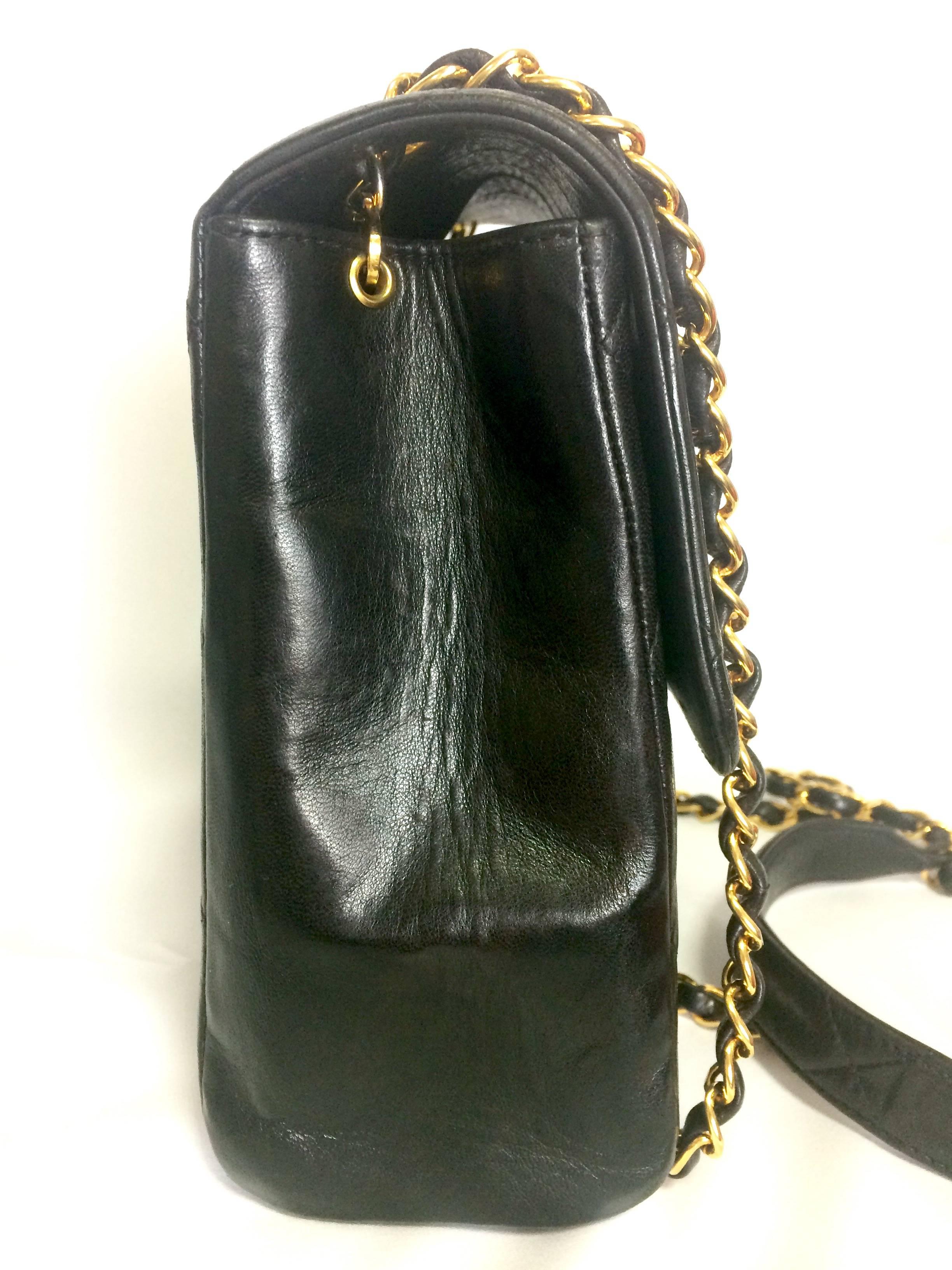 Vintage CHANEL black lamb leather 2.55 classic square shape shoulder bag with cc In Good Condition In Kashiwa, Chiba