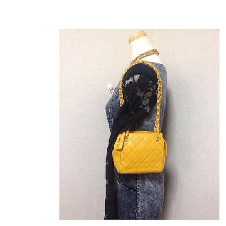 Vintage CHANEL lucky yellow color, lambskin classic chain mini shoulder bag. For Sale 5