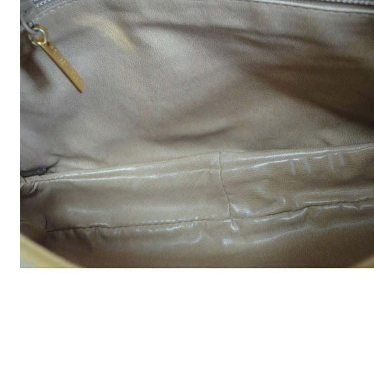 Vintage Bottega Veneta beige intrecciato woven leather handbag. Best classic bag For Sale 1