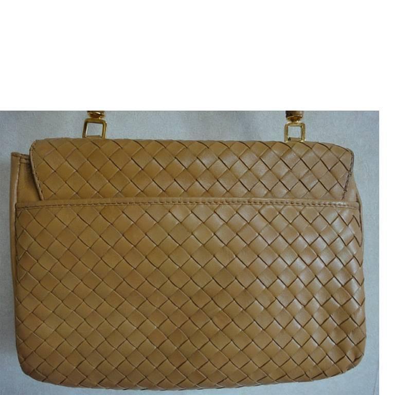 Vintage Bottega Veneta beige intrecciato woven leather handbag. Best ...