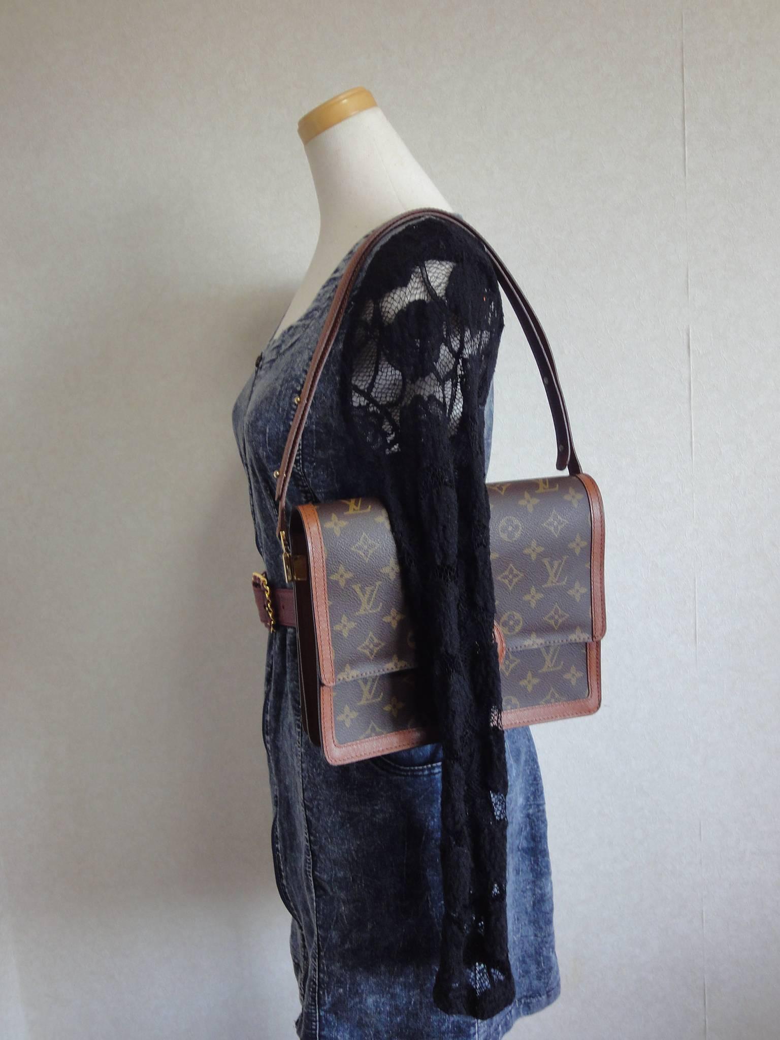 Vintage Louis Vuitton rare brown and monogram shoulder purse with bullet eye 3