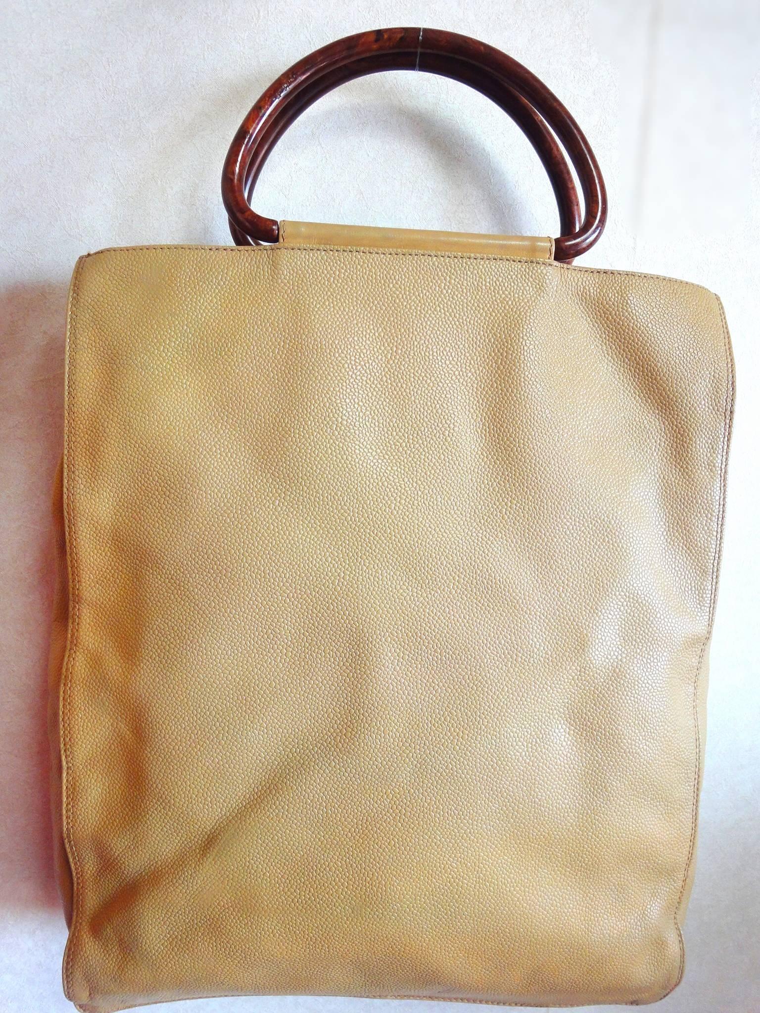 Vintage CHANEL beige caviar large shopper, tote bag with CC stitch mark. 1
