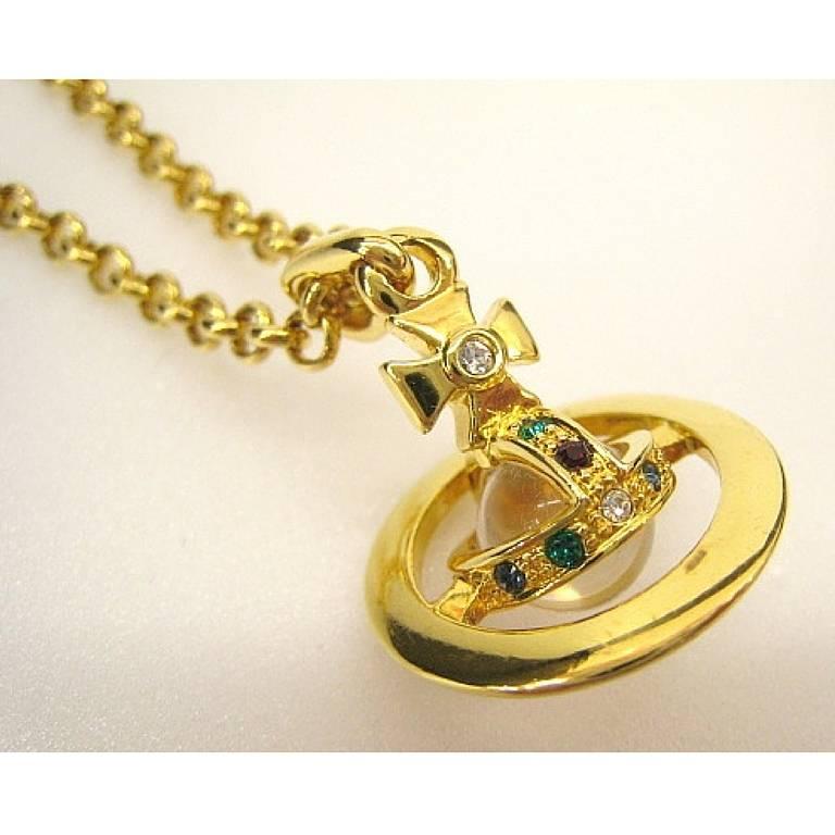 MINT. Vintage Vivienne Westwood classic crown shape golden chain necklace. 1