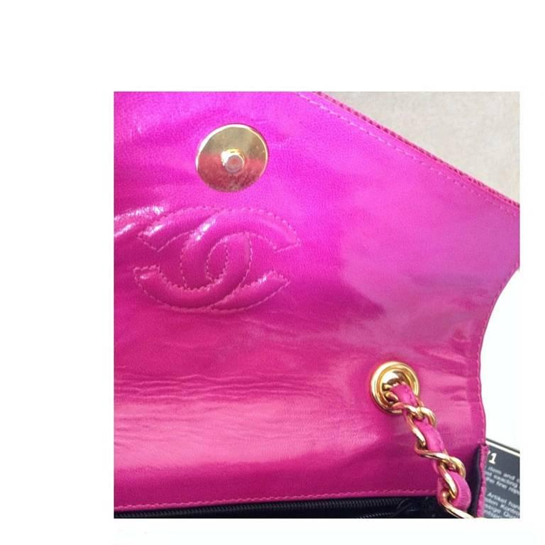 Women's MINT. Vintage CHANEL hot pink genuine lizard double envelop style shoulder bag