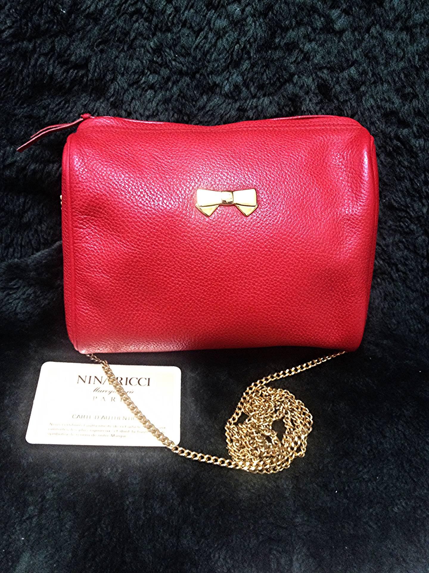 Vintage Nina Ricci red leather mini pouch purse with golden chain shoulder strap 4