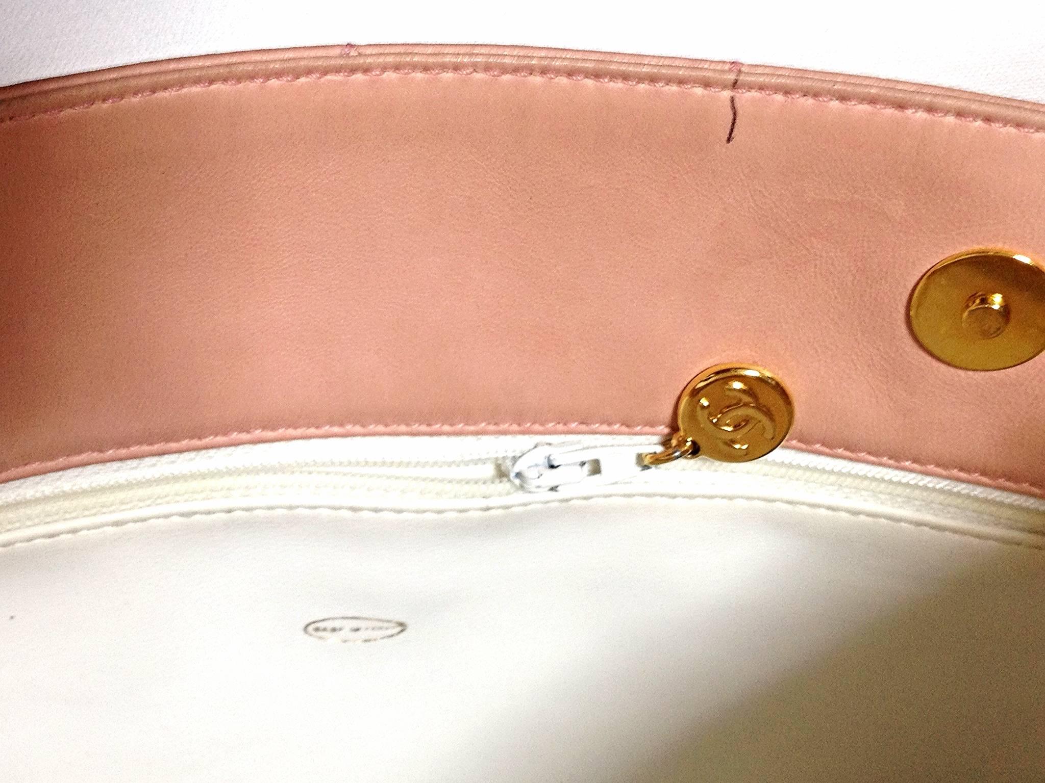 Vintage CHANEL milky pink lambskin shoulder tote bag with gold tone chain straps For Sale 1