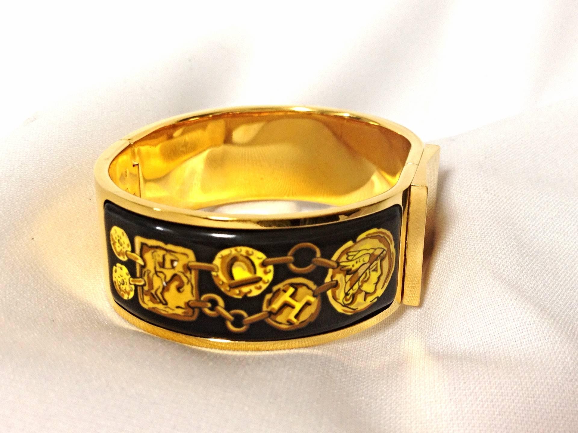 Vintage Hermes round shape cloisonne enamel golden click and clack Flacon bangle 1