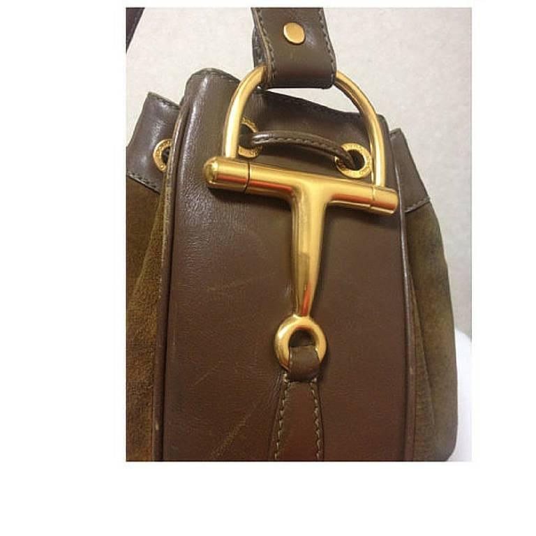 Vintage Gucci genuine brown suede large hobo bucket shoulder bag, horsebit motif For Sale 1