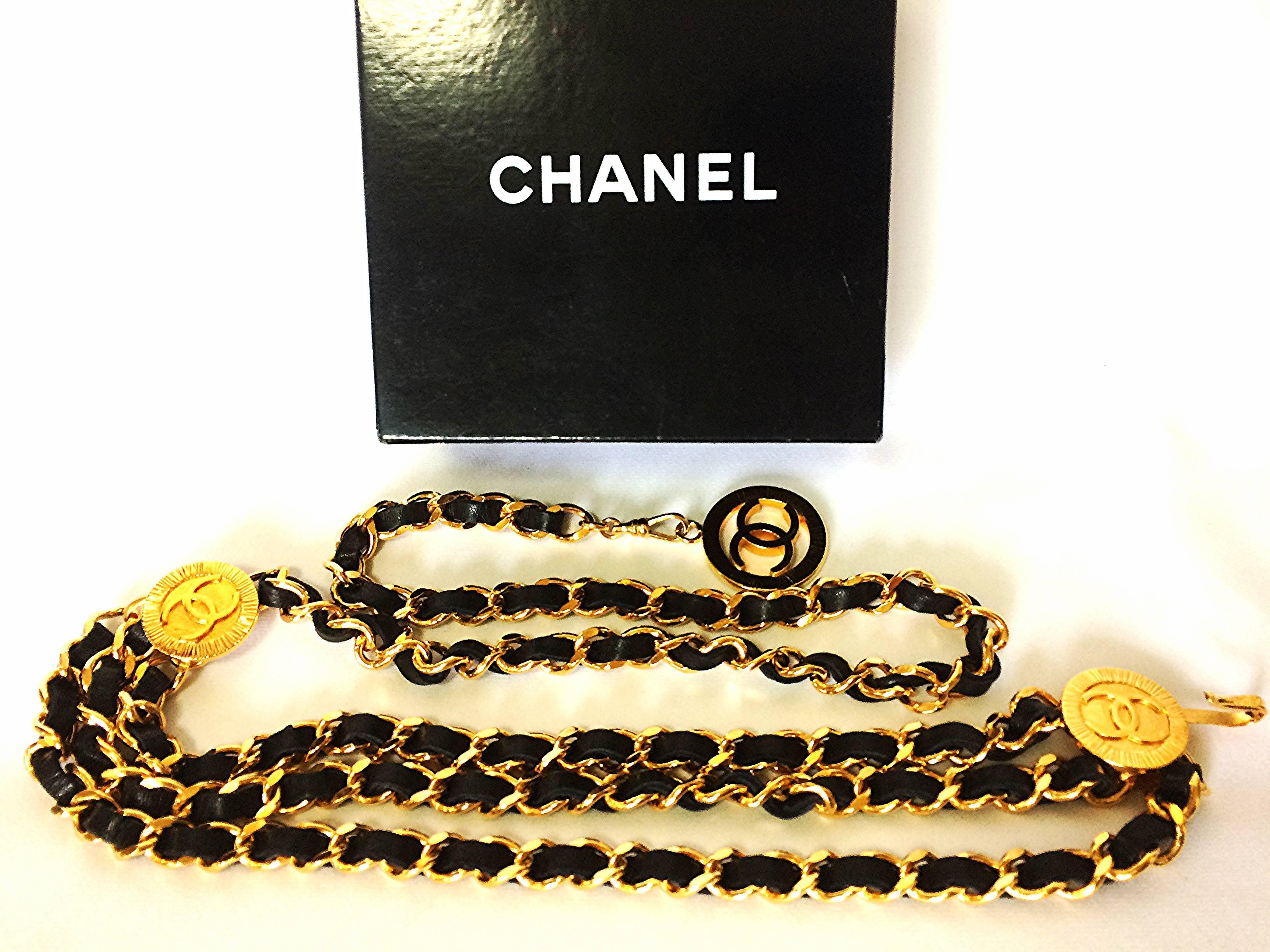 MINT. 1980's Vintage CHANEL 3 layered black leather and golden chain belt 4