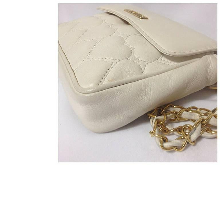 Beige Vintage MOSCHINO white heart stitch lambskin shoulder bag, fanny pack, chain bag