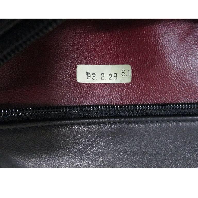 Vintage CHANEL classic double flap 2.55 chain shoulder bag with chevron stitch.  3