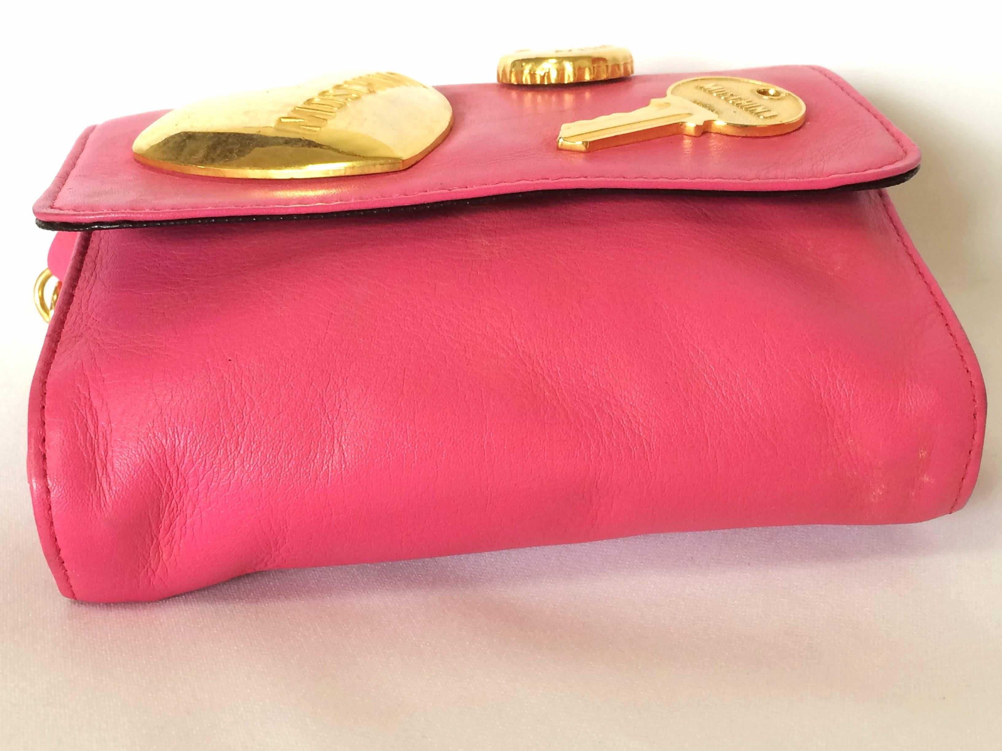 Pink Vintage MOSCHINO pink leather waist purse, fanny bag, clutch, pouch with motifs  For Sale