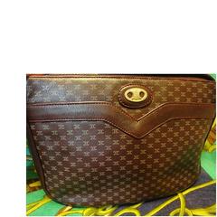 80's vintage Celine shoulder purse in bordeaux, burgundy leather with blason.