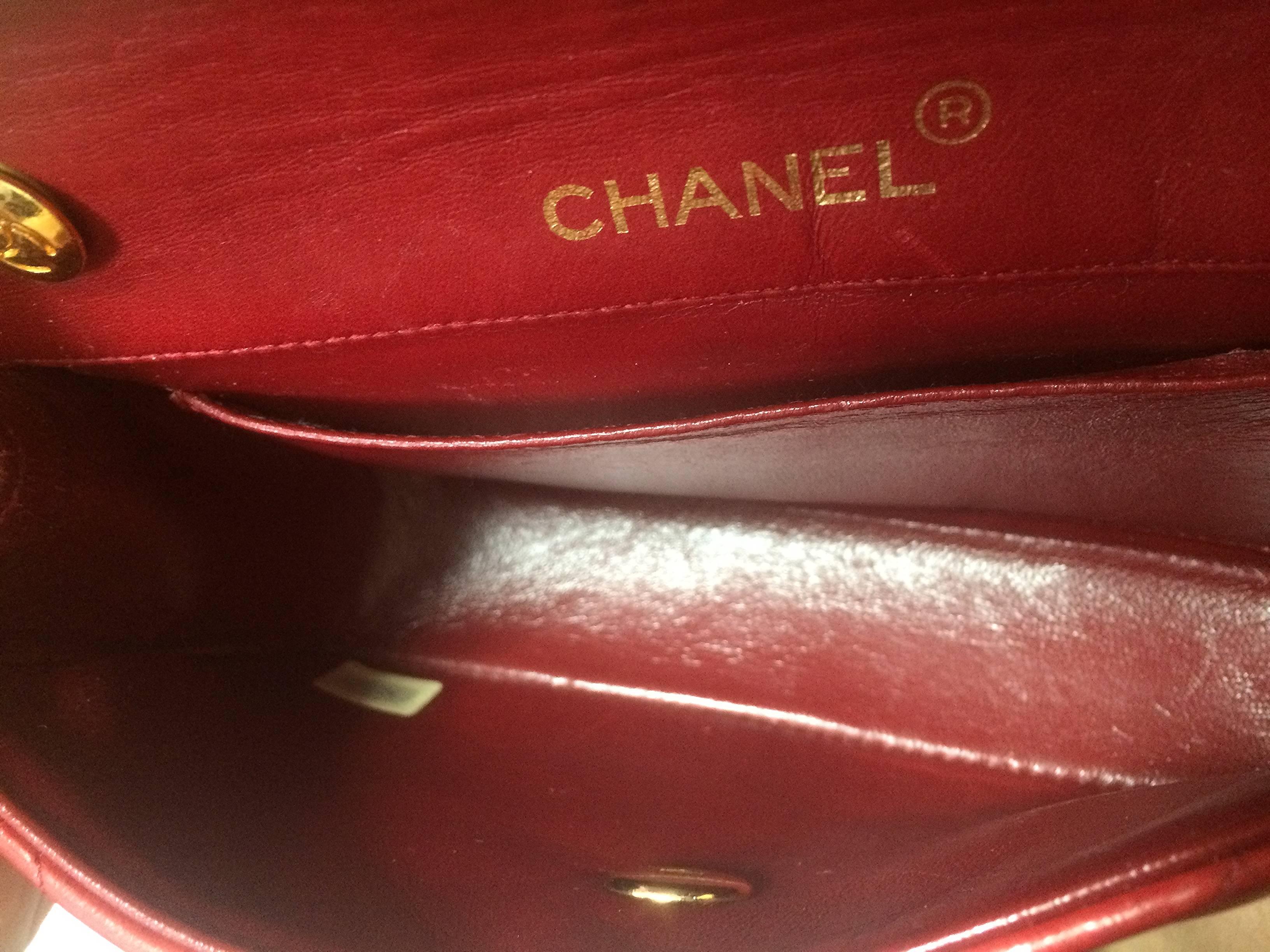 Vintage CHANEL classic mini flap 2.55 shoulder bag in lipstick red lambskin. For Sale 2