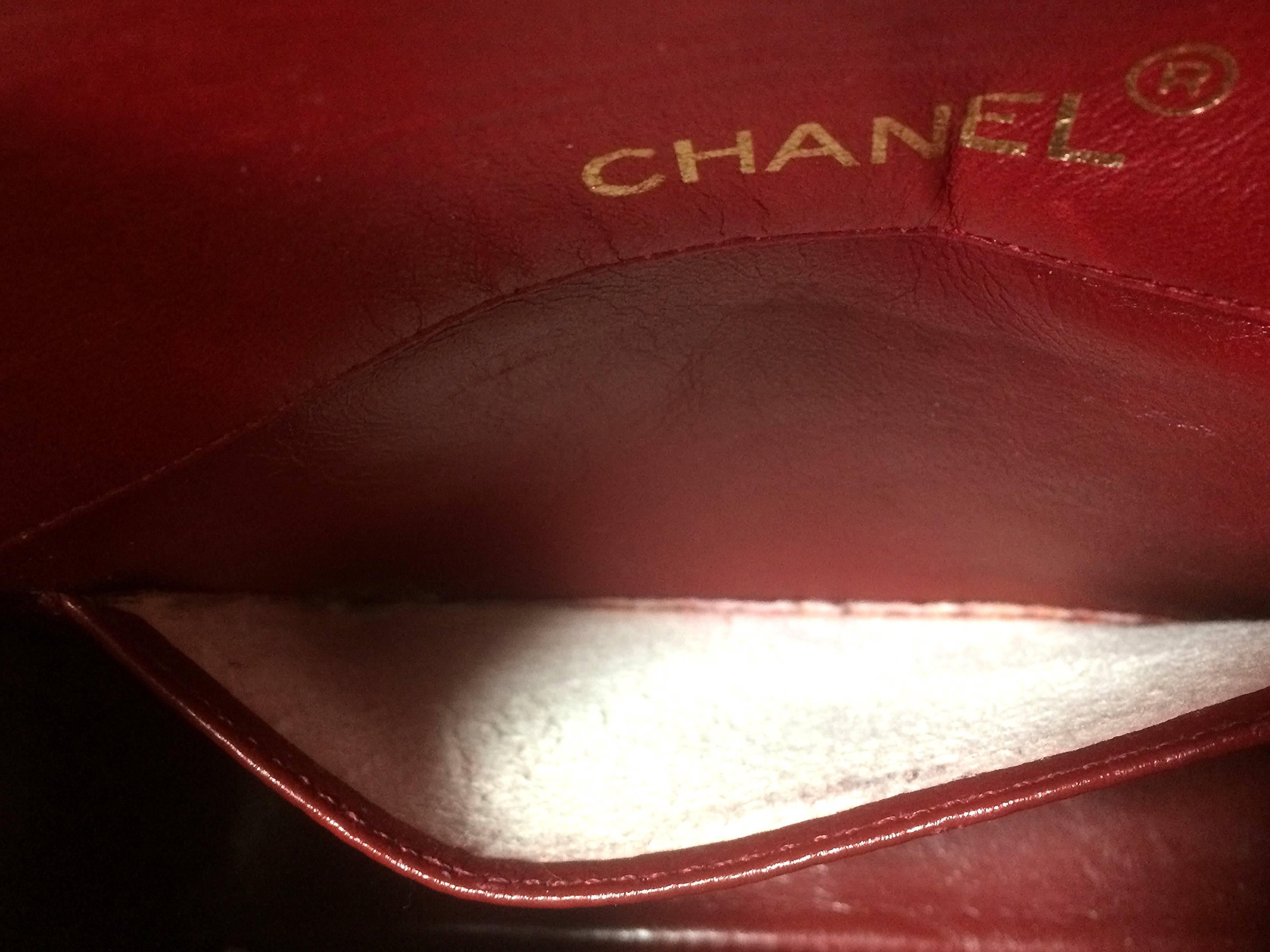 Vintage CHANEL classic mini flap 2.55 shoulder bag in lipstick red lambskin. For Sale 3