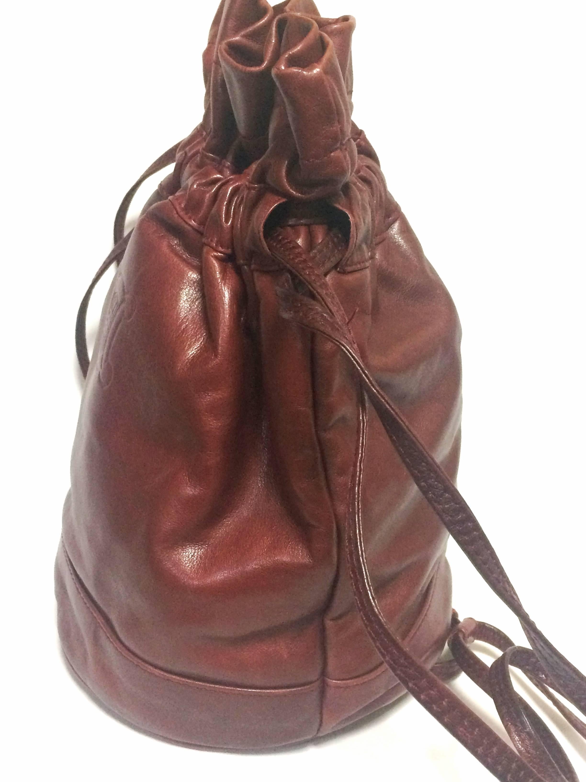 Brown Vintage Celine wine brown nappa leather hobo bucket shoulder bag with blason For Sale