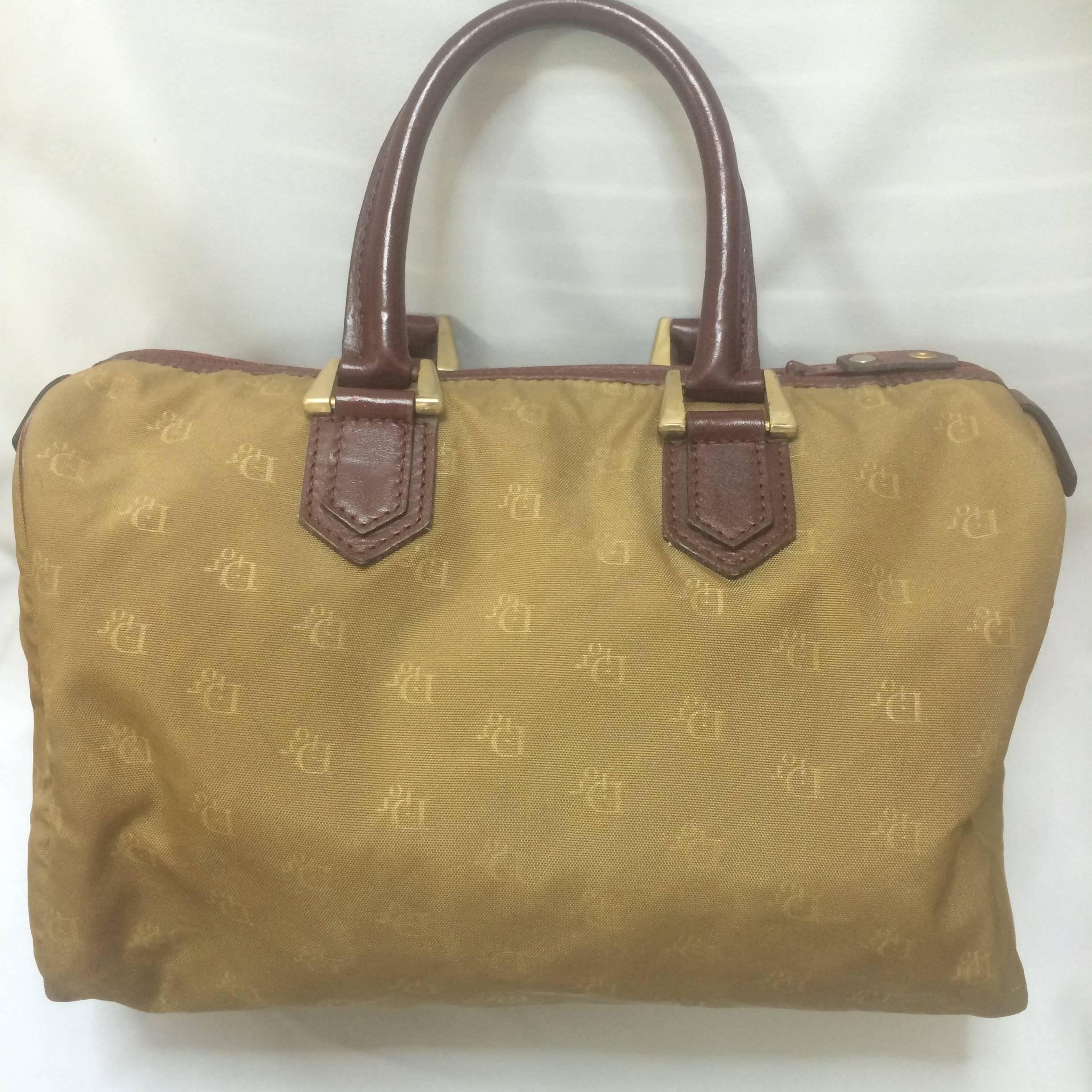 Women's or Men's Vintage Christian Dior beige handbag purse in logo jacquard and wine leather For Sale