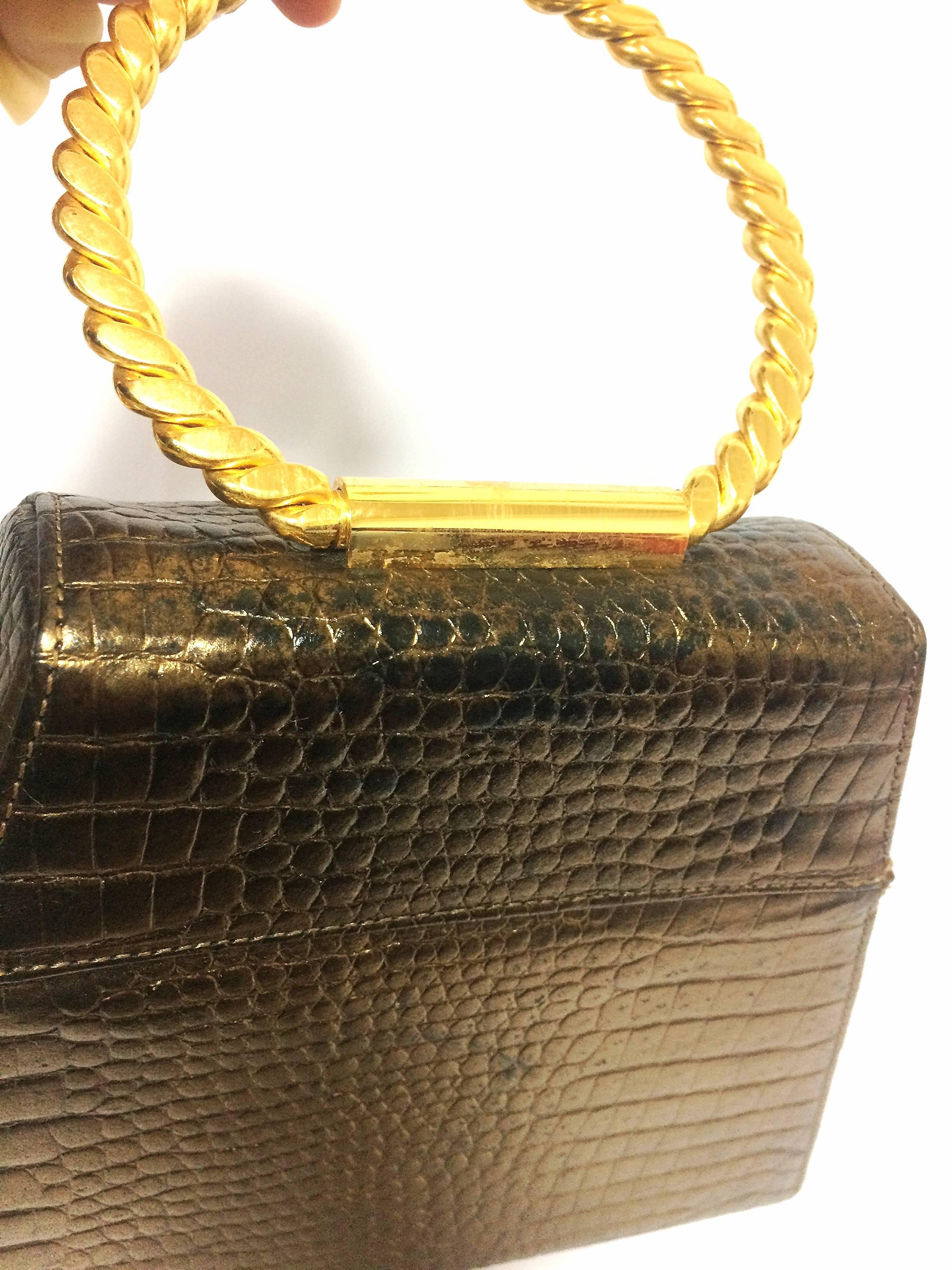 Vintage Charles Jourdan bronze gold croc embossed leather vanity bag. In Good Condition In Kashiwa, Chiba