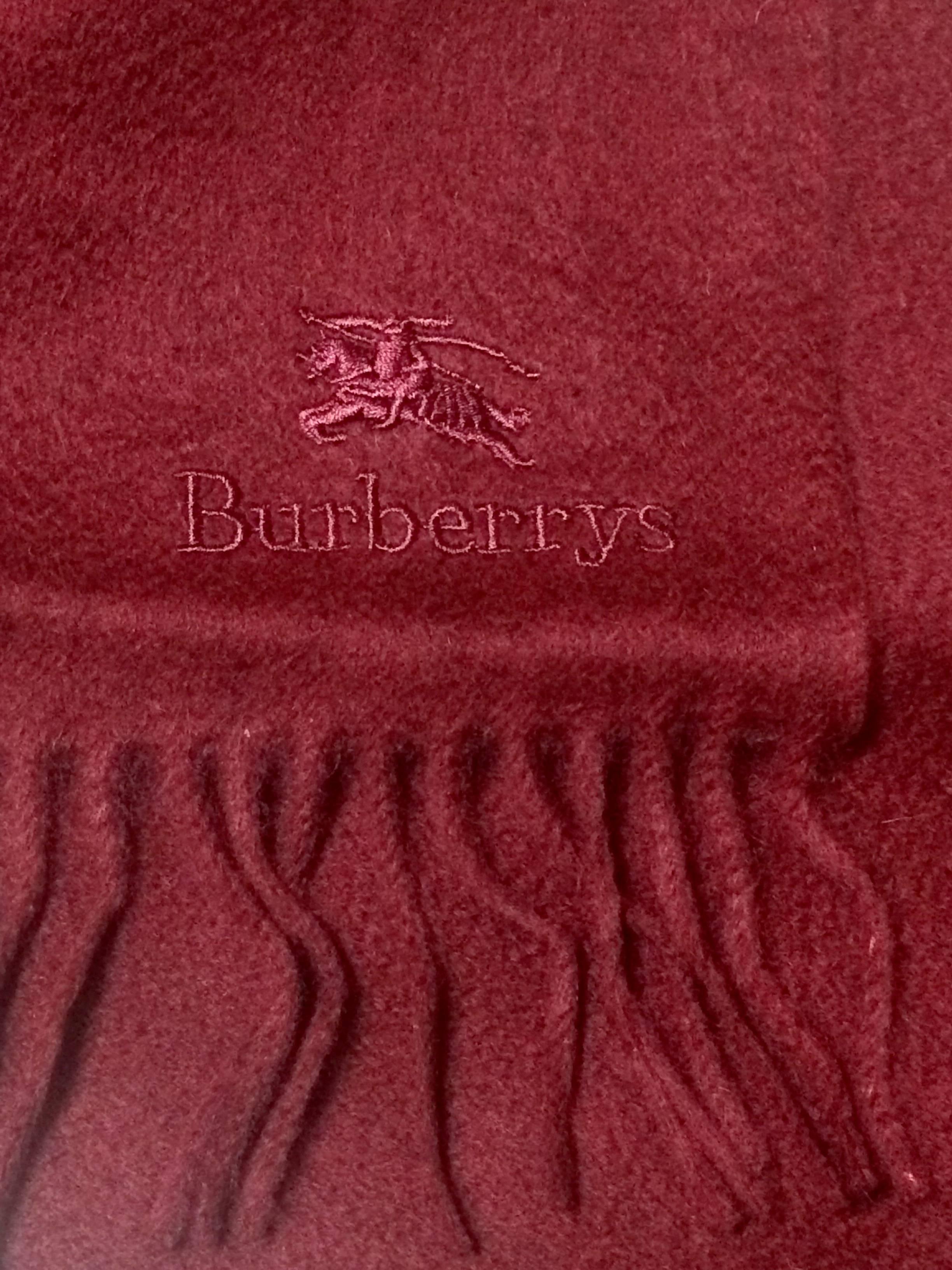 1990s. NEW.Vintage Burberrys wine, bordeaux cashmere 100% long scarf. Unisex. 3