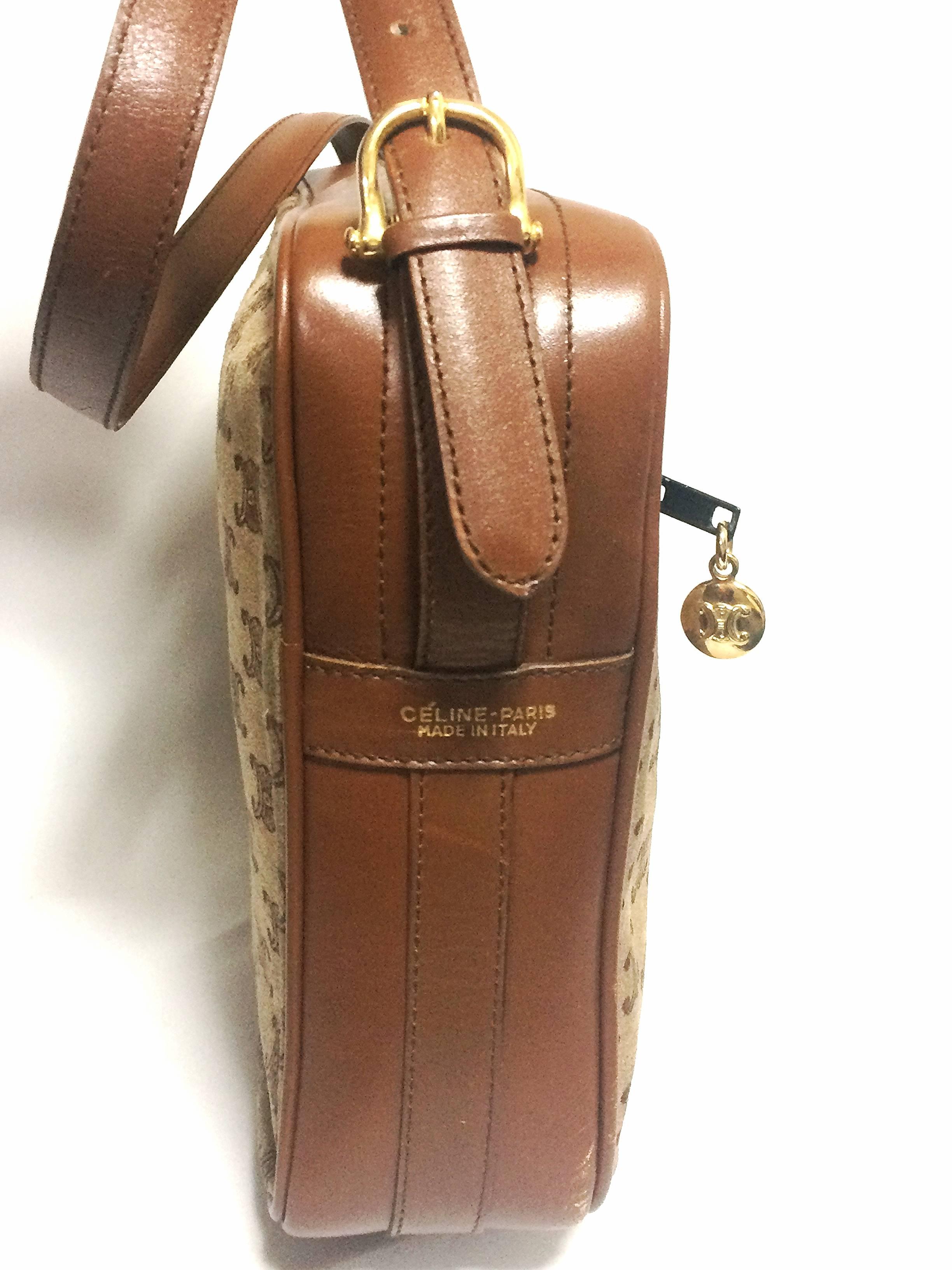 Women's or Men's Vintage Celine tanned brown suede leather in macadam blason pattern shoulder bag For Sale