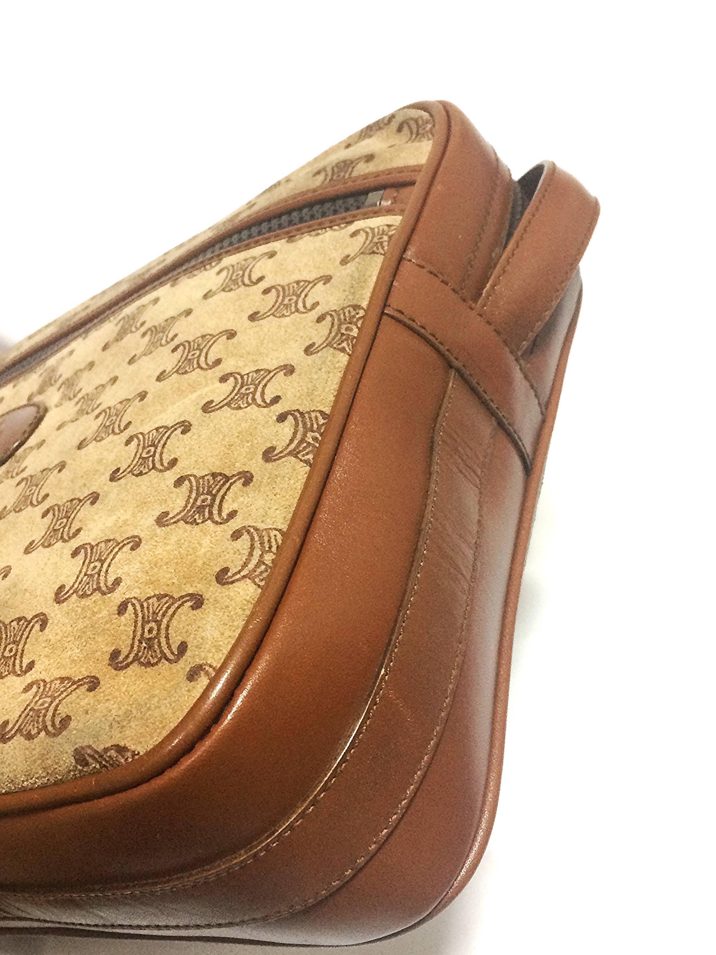 Vintage Celine tanned brown suede leather in macadam blason pattern shoulder bag For Sale 3