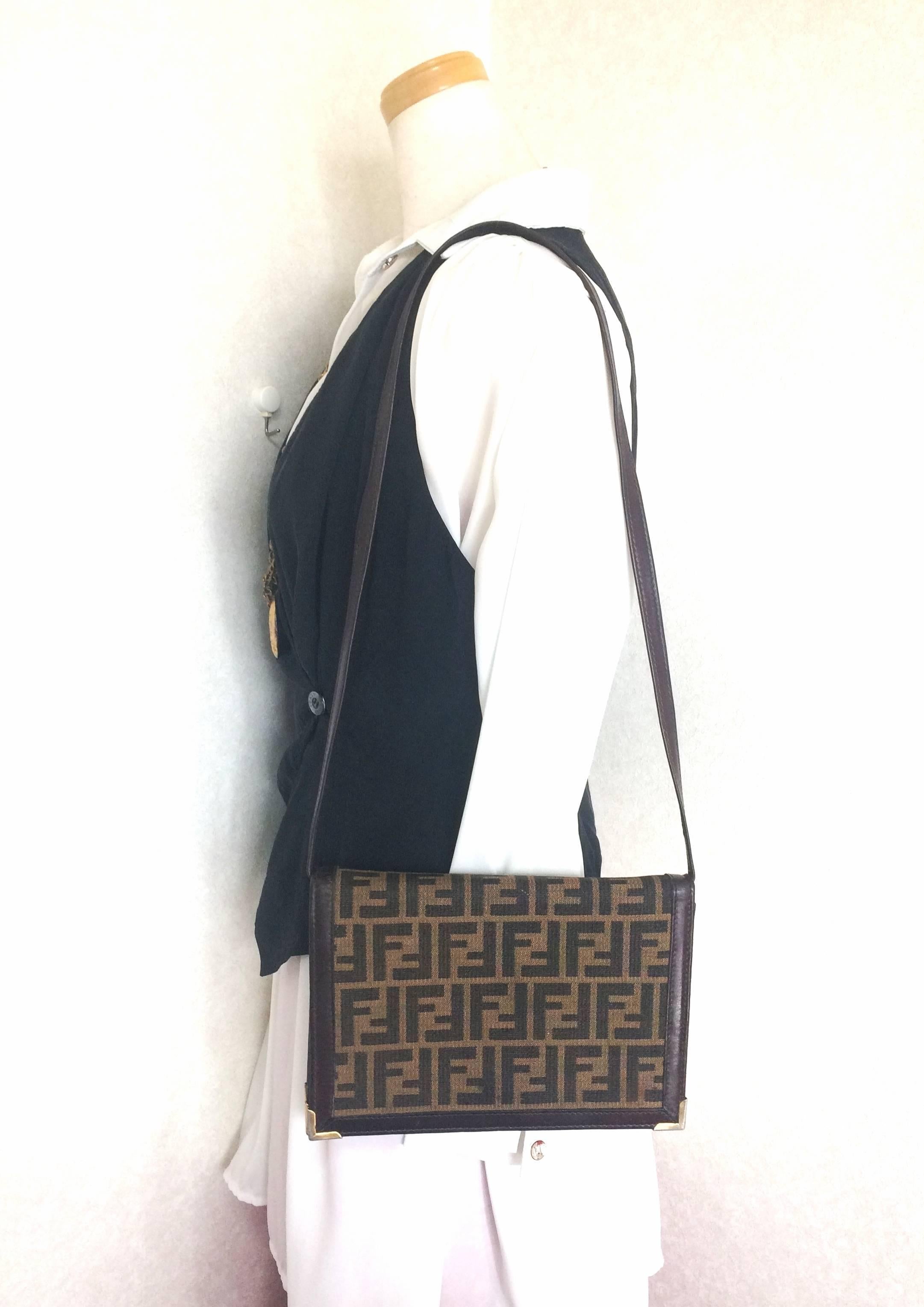 Vintage Fendi jacquard fabric shoulder purse, clutch bag with leather trimmings. 2