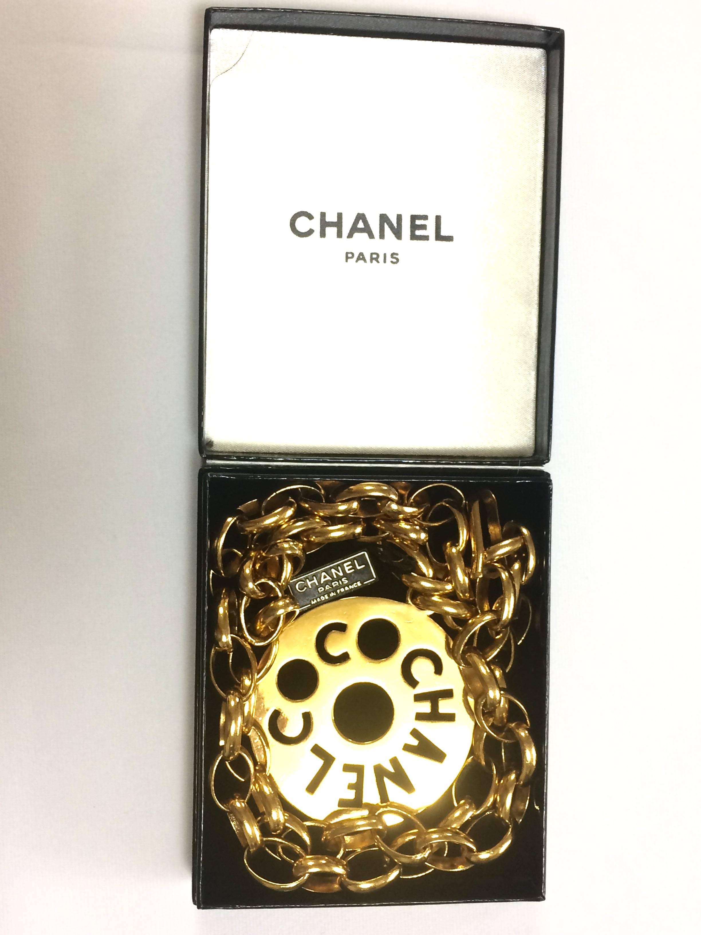 Vintage CHANEL golden chain necklace, chain belt with round logo COCO top. 6