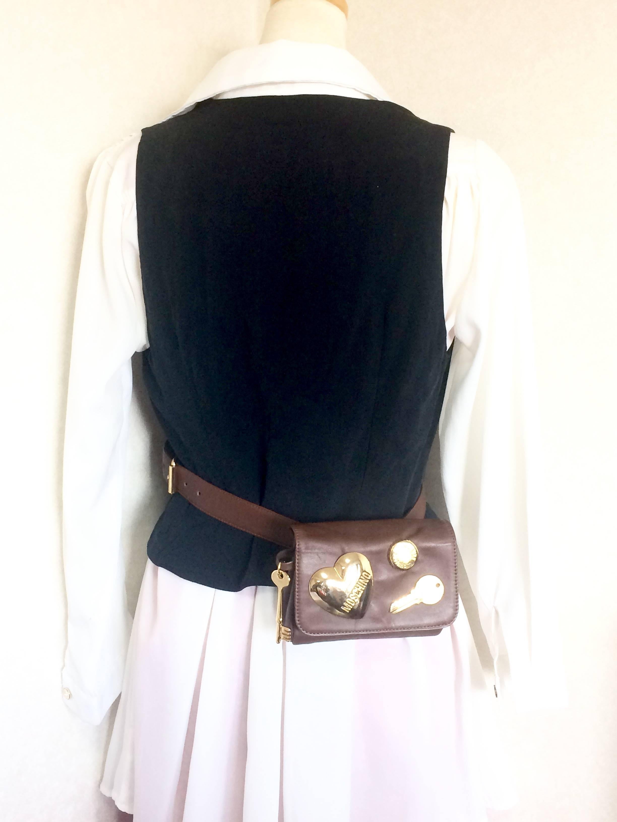 Vintage MOSCHINO chocolate brown leather waist purse, fanny bag, clutch bag. For Sale 4