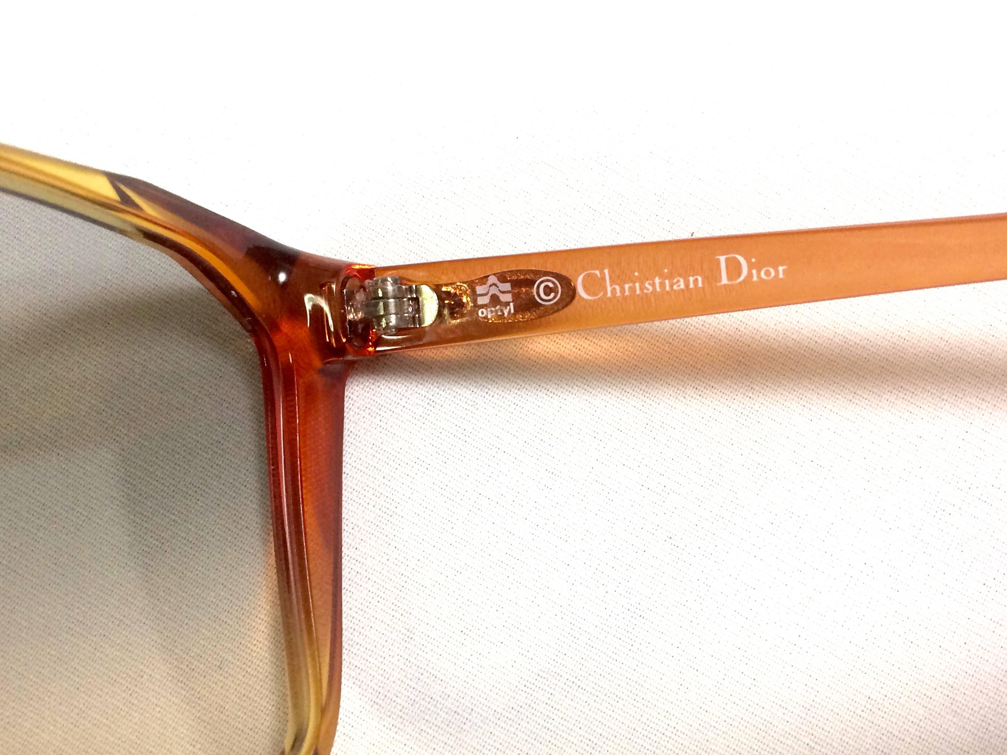 Vintage Christian Dior orange and yellow sunglasses. Very rare retro piece. In Excellent Condition For Sale In Kashiwa, Chiba