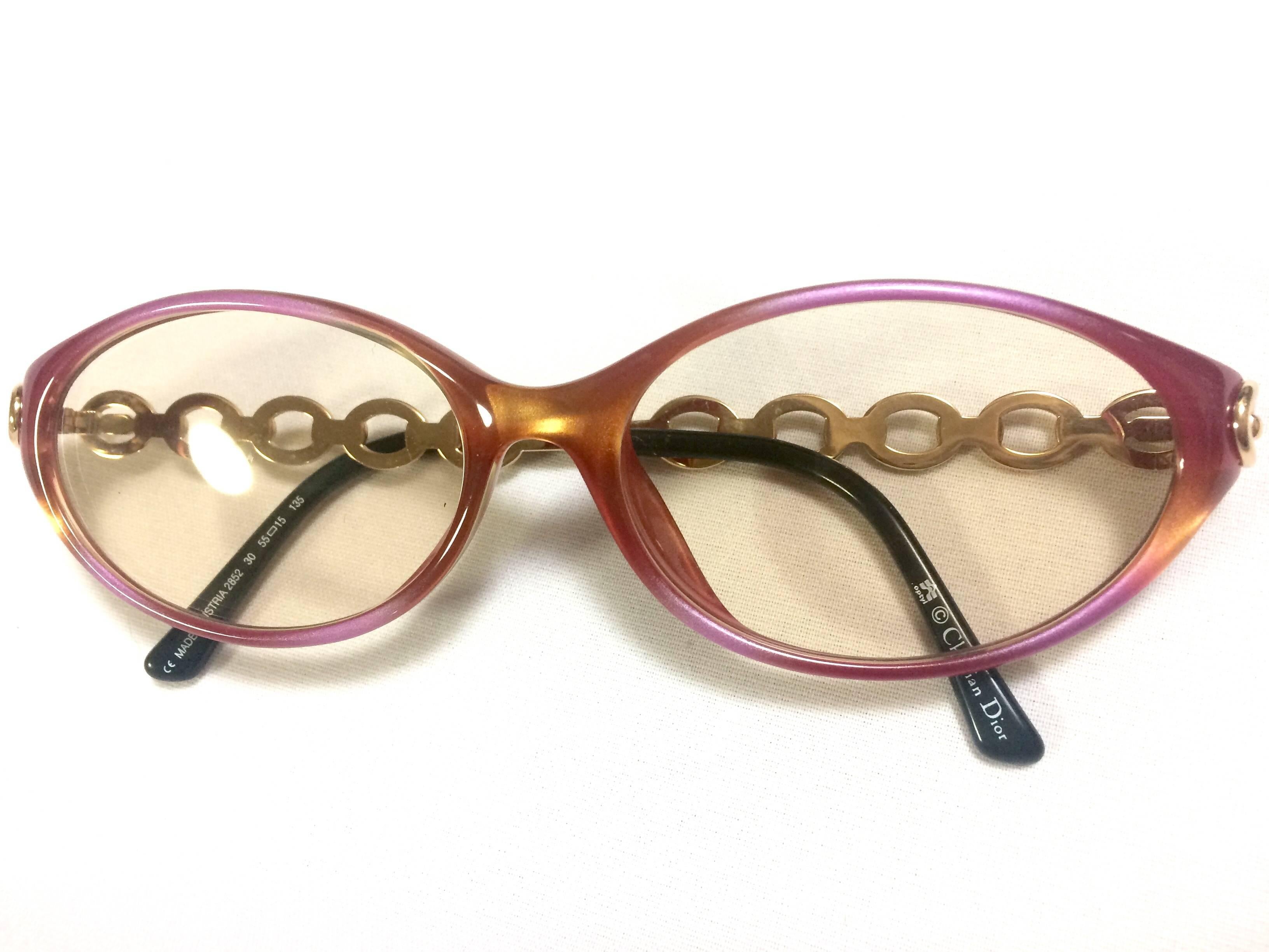 Vintage Christian Dior pink and orange gradation sunglasses with golden chain For Sale 2