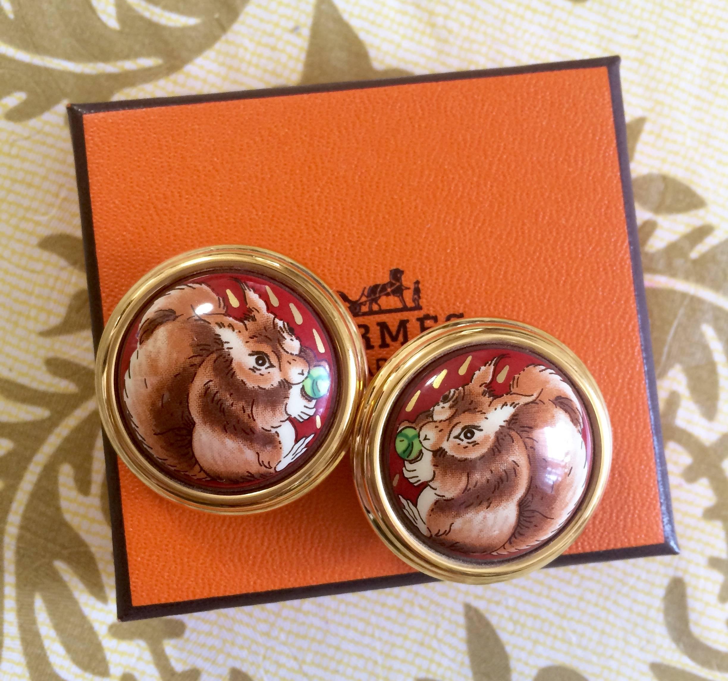 MINT. Vintage Hermes round cloisonne enamel golden earrings with squirrel design For Sale 3