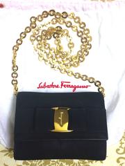 Vintage Salvatore Ferragamo black shoulder mini bag with gold chain and Vara bow