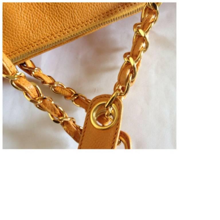 Vintage CHANEL orange yellow caviar leather chain shoulder large tote bag. 3