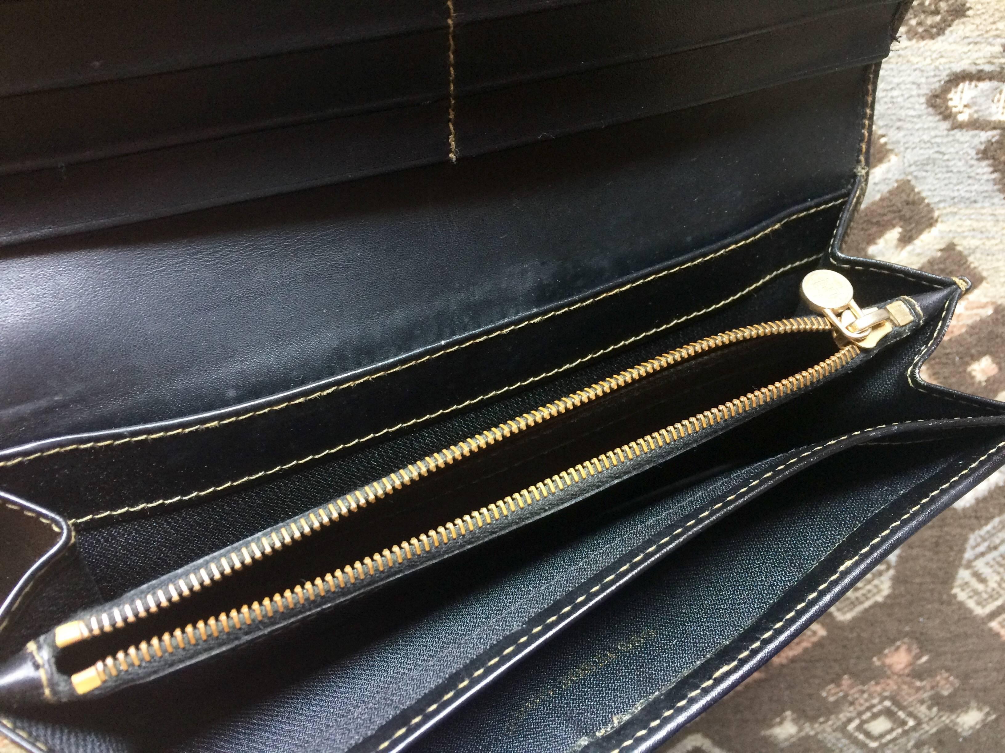 Vintage FENDI pecan stripe leather wallet with logo motif. Unisex  great gift 6