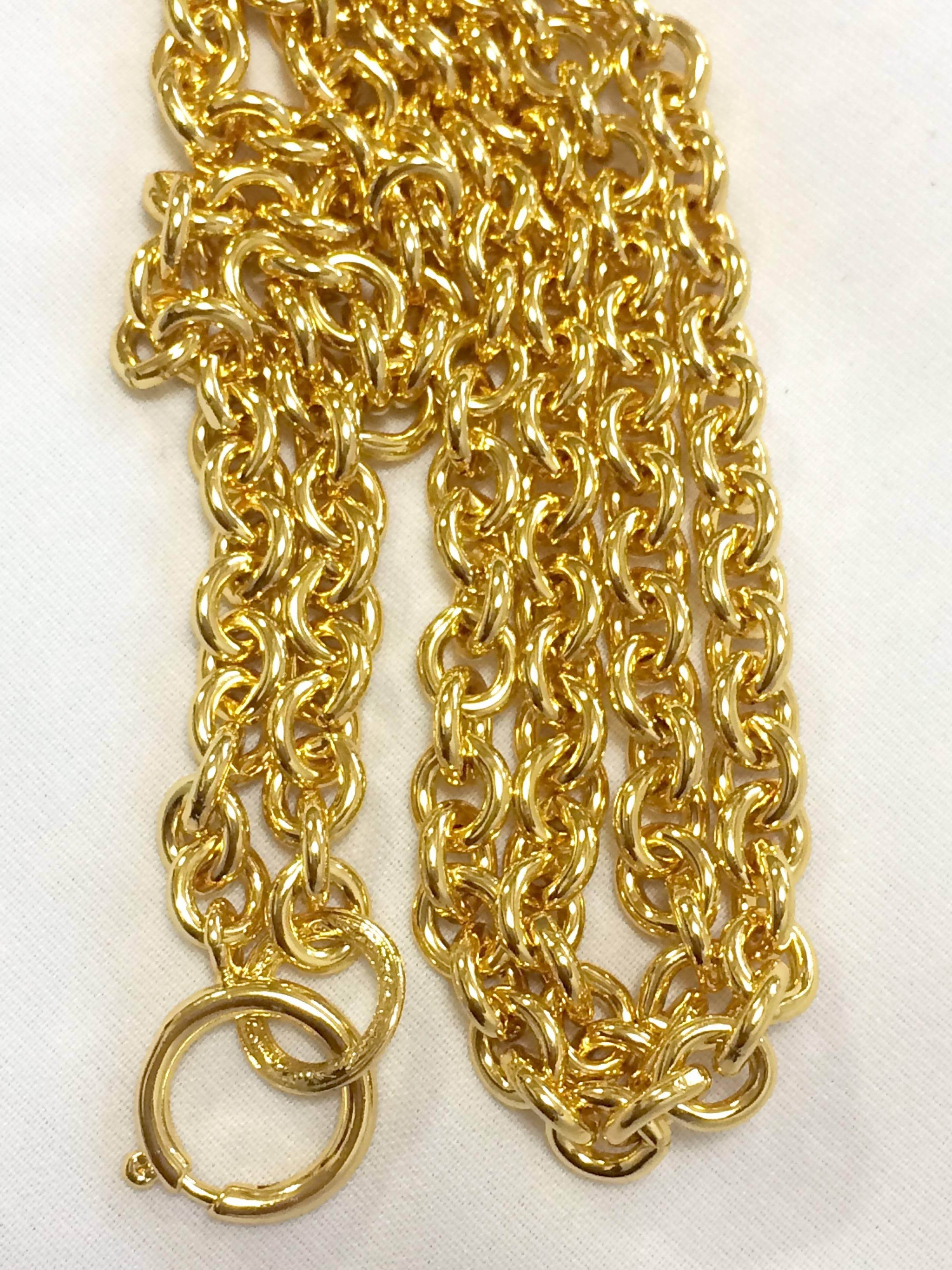 MINT. Vintage CHANEL golden long chain necklace with round coin, medal shape top 2