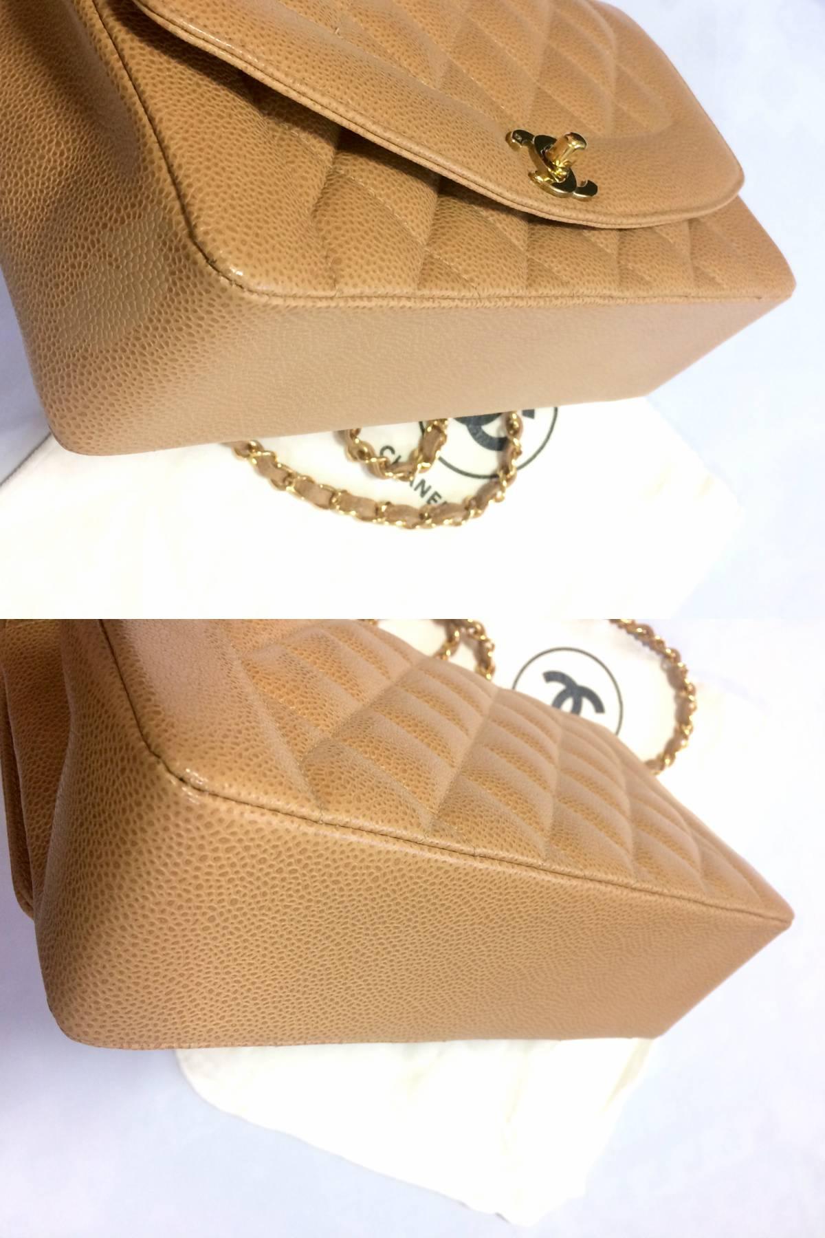 MINT. Vintage Chanel brown beige caviar leather 2.55 flap shoulder bag with cc. In Excellent Condition For Sale In Kashiwa, Chiba