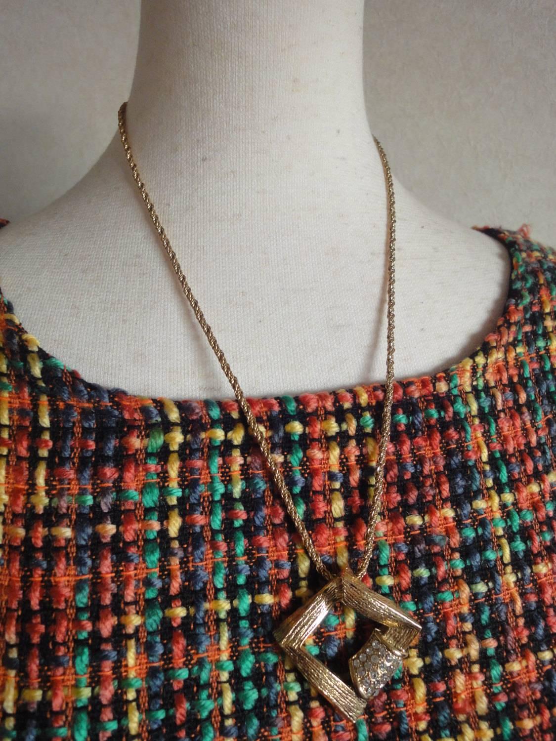 MINT. Vintage Yves Saint Laurent, YSL chain necklace with crystal square motif. In Excellent Condition For Sale In Kashiwa, Chiba