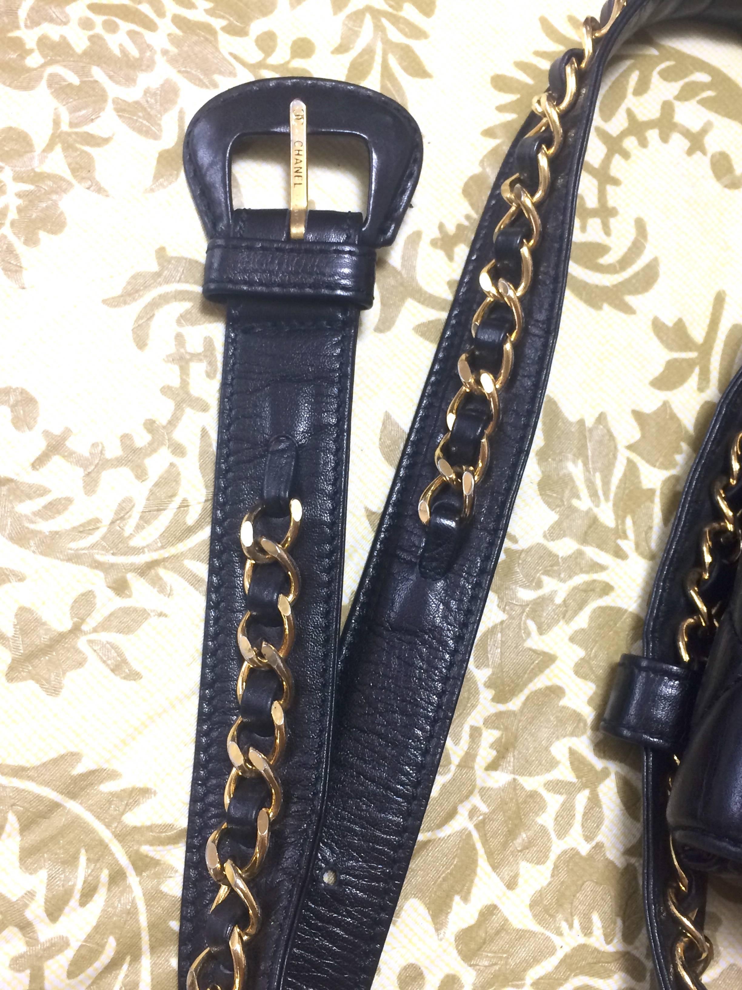 Vintage CHANEL black leather waist bag, fanny pack with golden chain belt & CC. 4