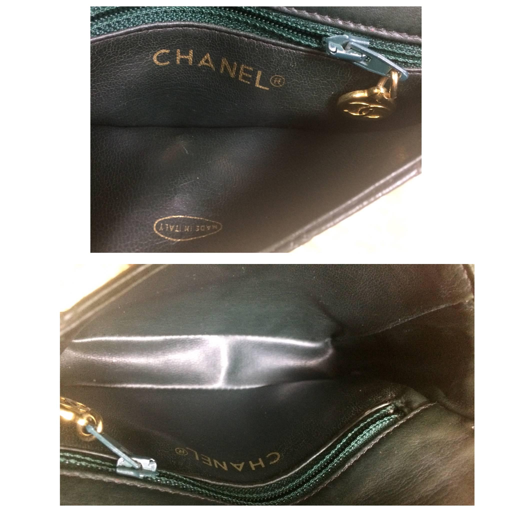 Vintage CHANEL green waist purse, fanny pack with golden chain belt. Rare color. 2