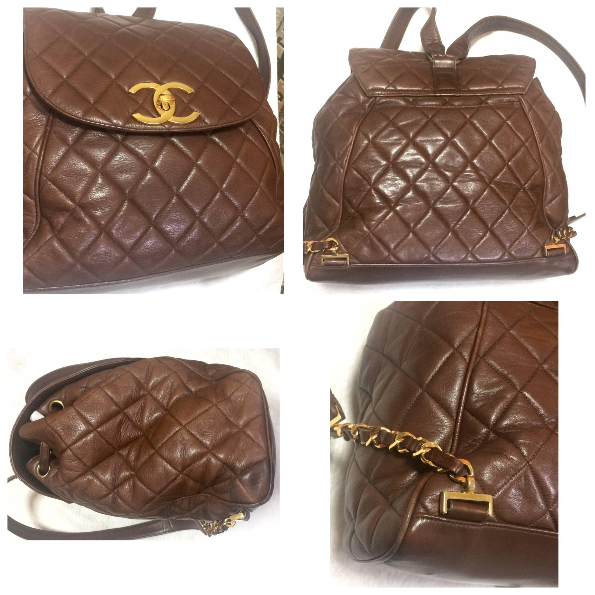 Vintage CHANEL quilted brown lamb leather backpack with gold chain and large CC. In Good Condition For Sale In Kashiwa, Chiba