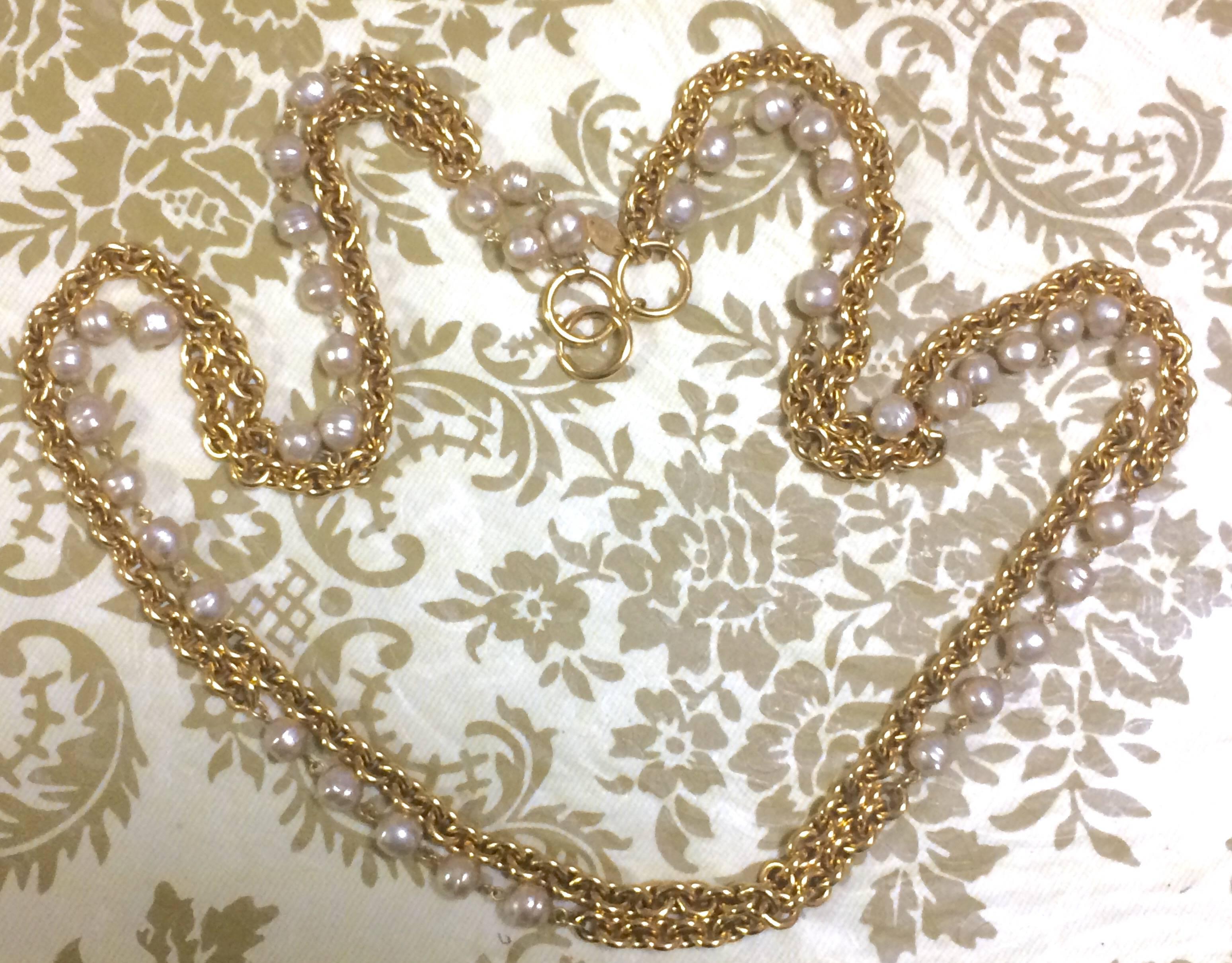  Vintage CHANEL double layer long chain necklace with baroque faux pearls. 5