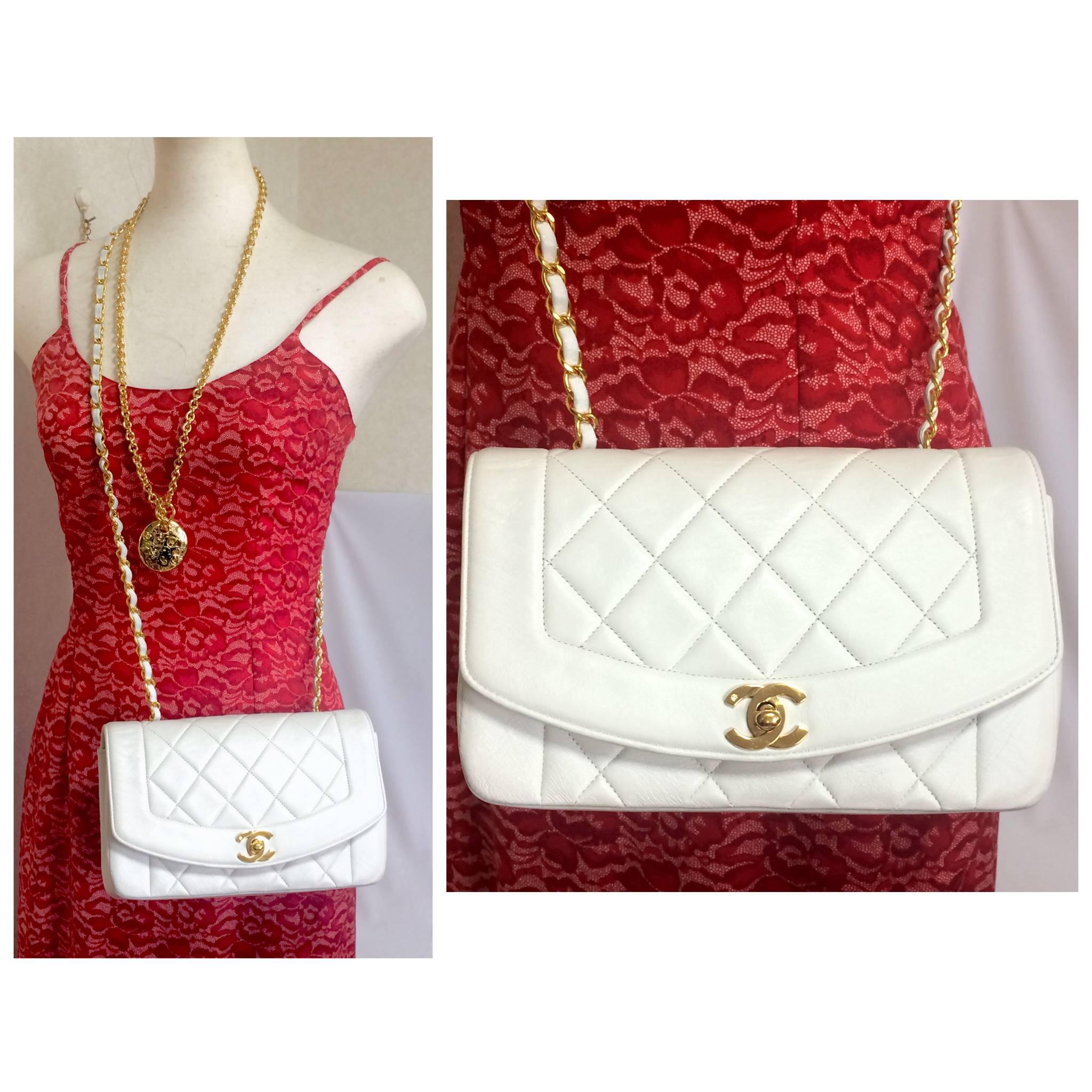 Vintage Chanel classic 2.55 white color lamb leather shoulder bag with gold CC. 5