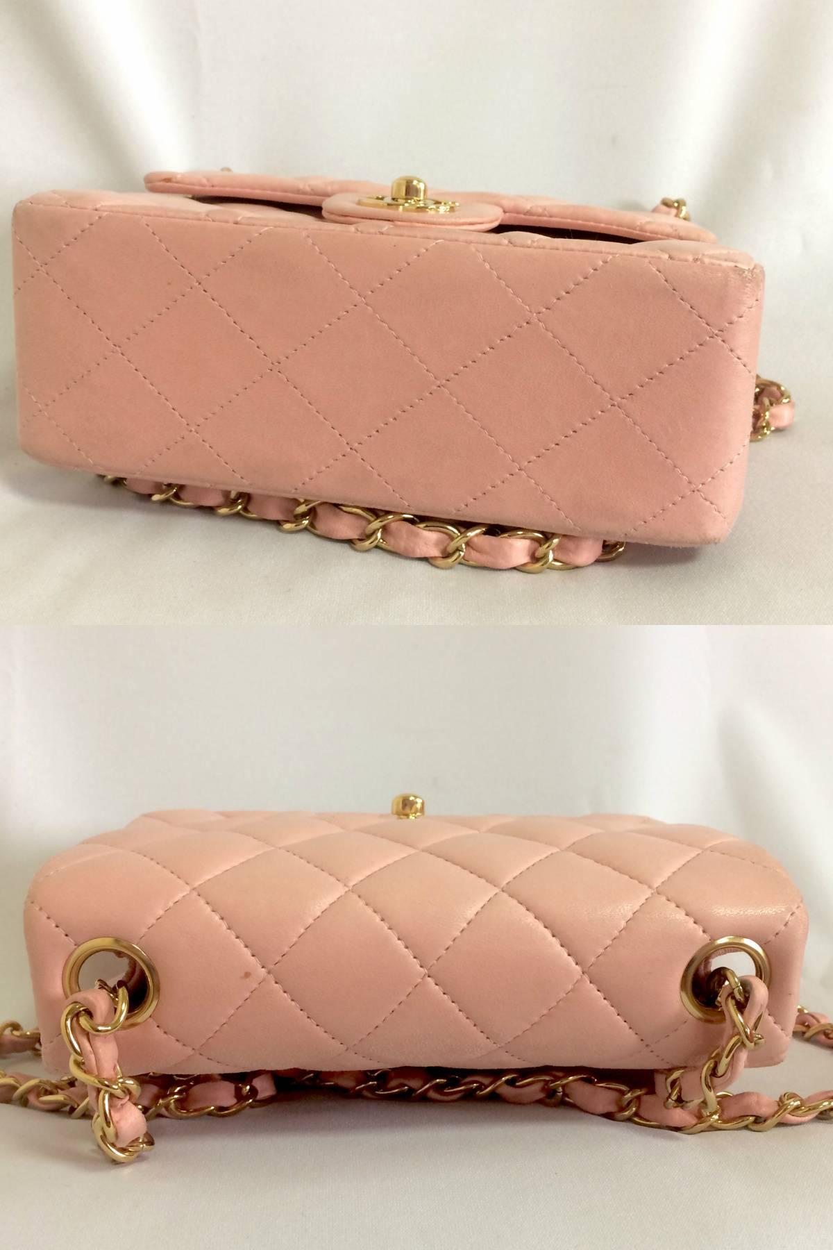 Vintage CHANEL pink lamb leather classic flap chain mini 2.55 shoulder bag. In Good Condition For Sale In Kashiwa, Chiba