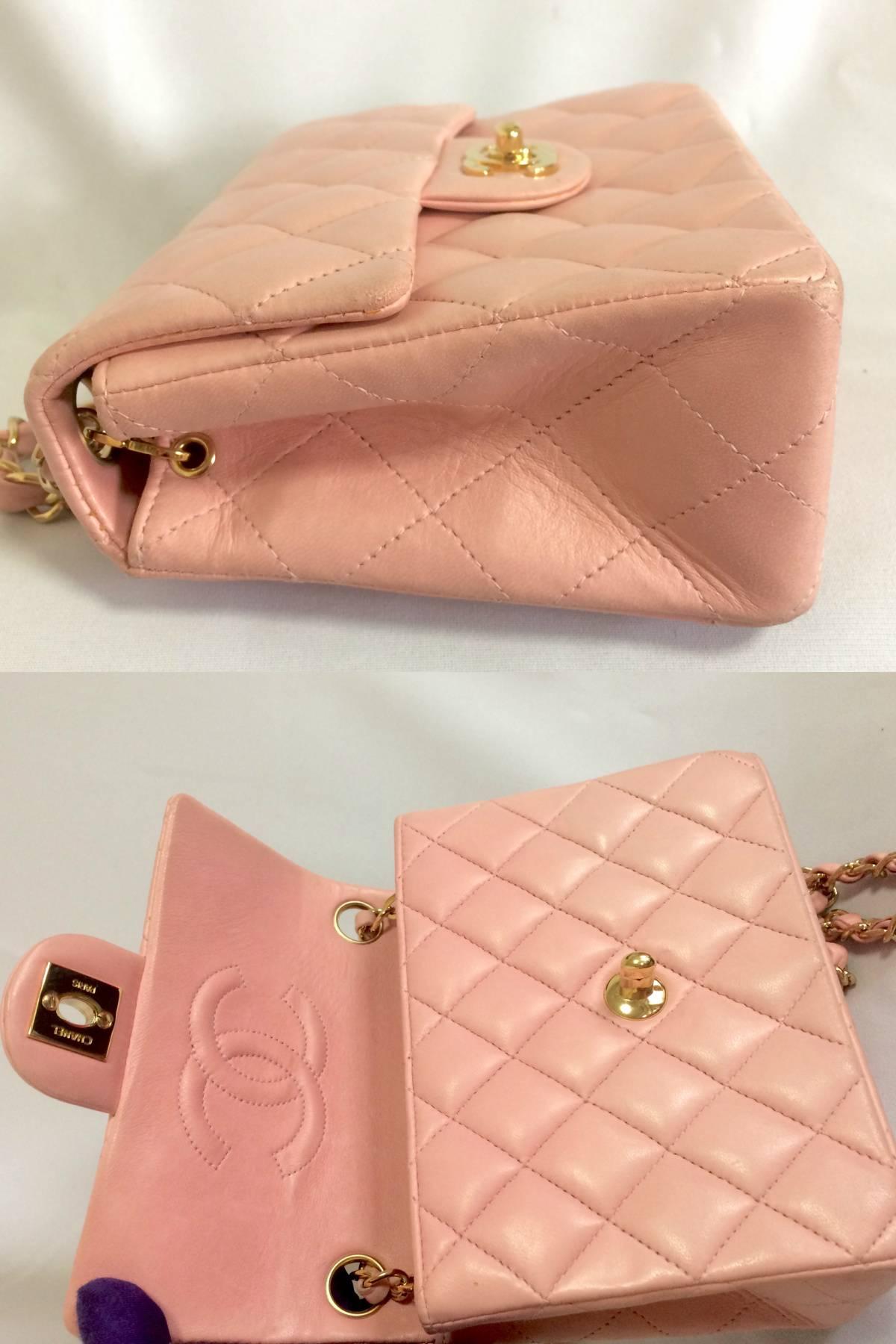 Women's Vintage CHANEL pink lamb leather classic flap chain mini 2.55 shoulder bag. For Sale