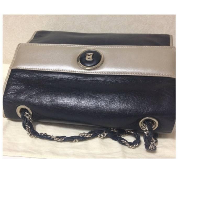 Vintage BALLY black and pearl white color lamb leather silver chain shoulder bag In Good Condition In Kashiwa, Chiba