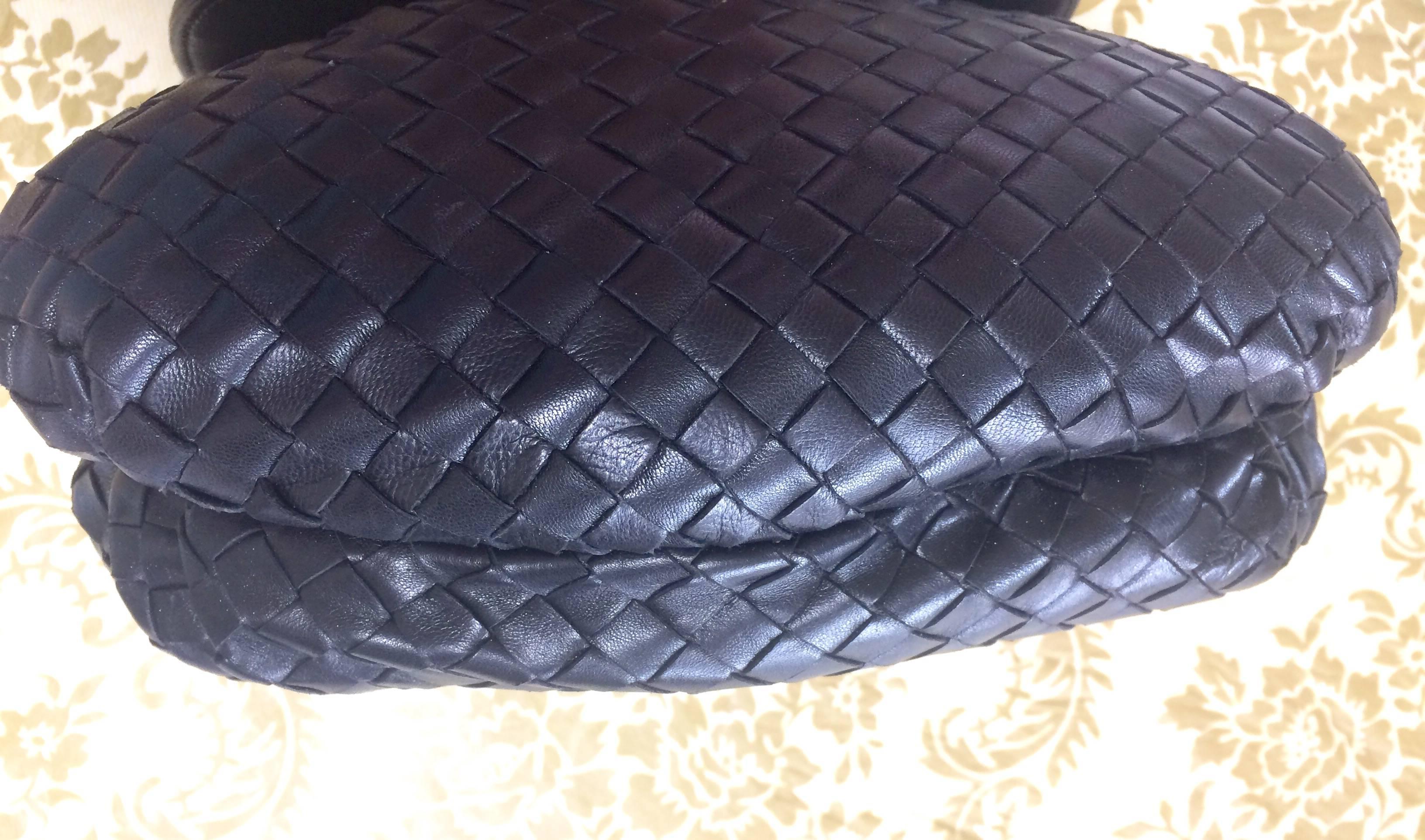 Black Vintage Bottega Veneta black intrecciato, woven lambskin handbag. Classic purse. For Sale