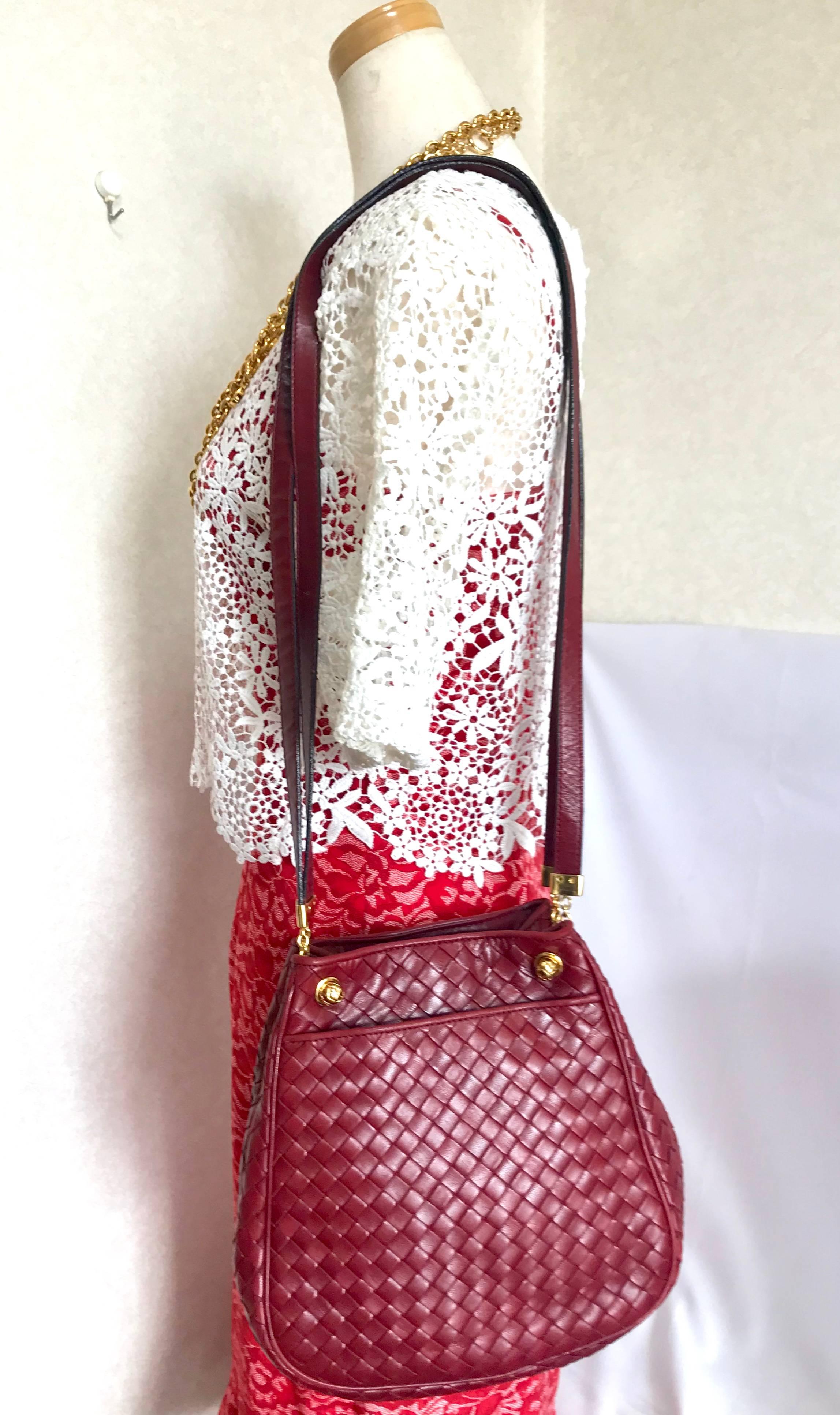 Vintage Bottega Veneta wine red intrecciato woven lamb leather hobo shoulder bag 4